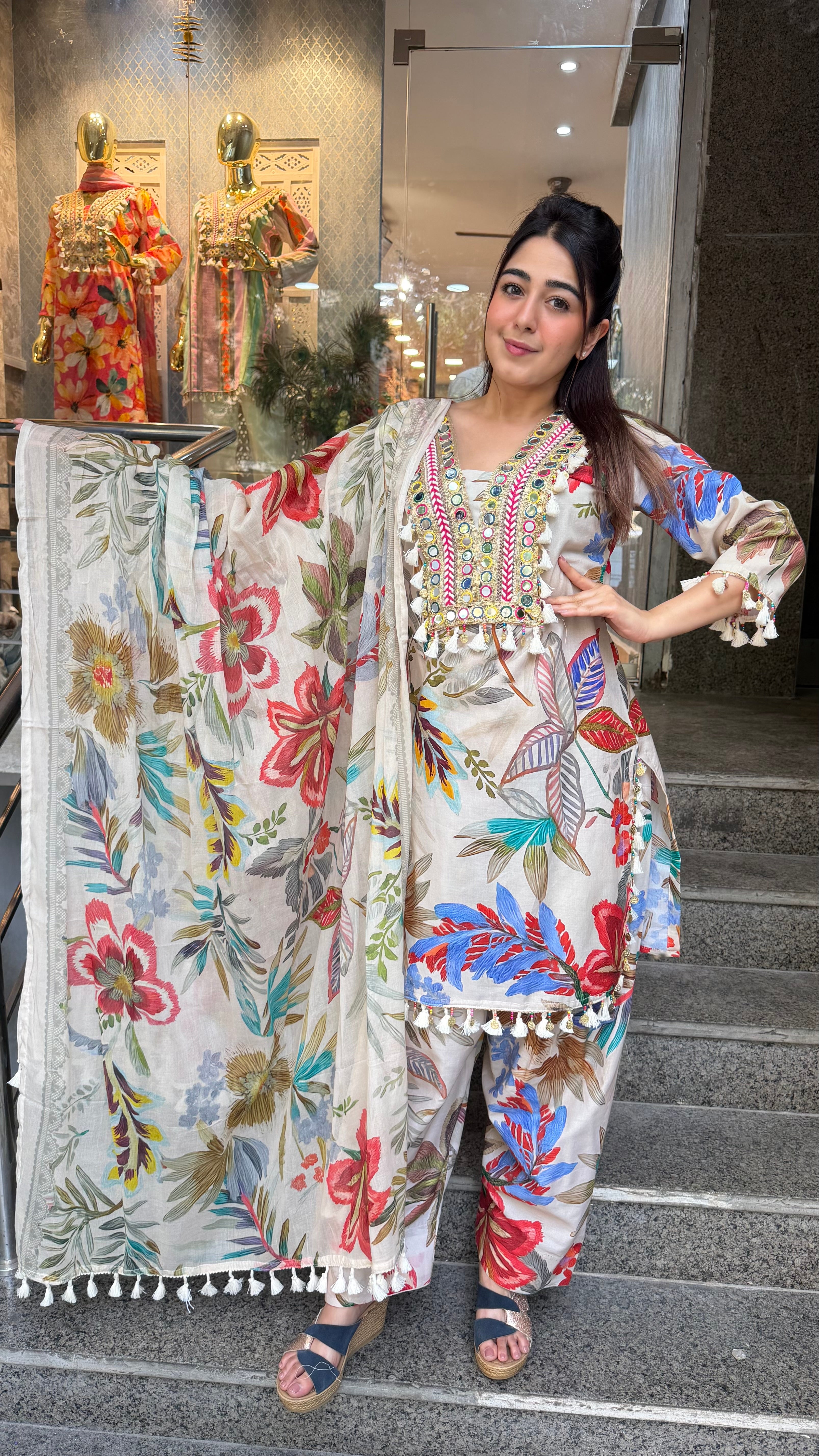 The Upvan Farshi Suit