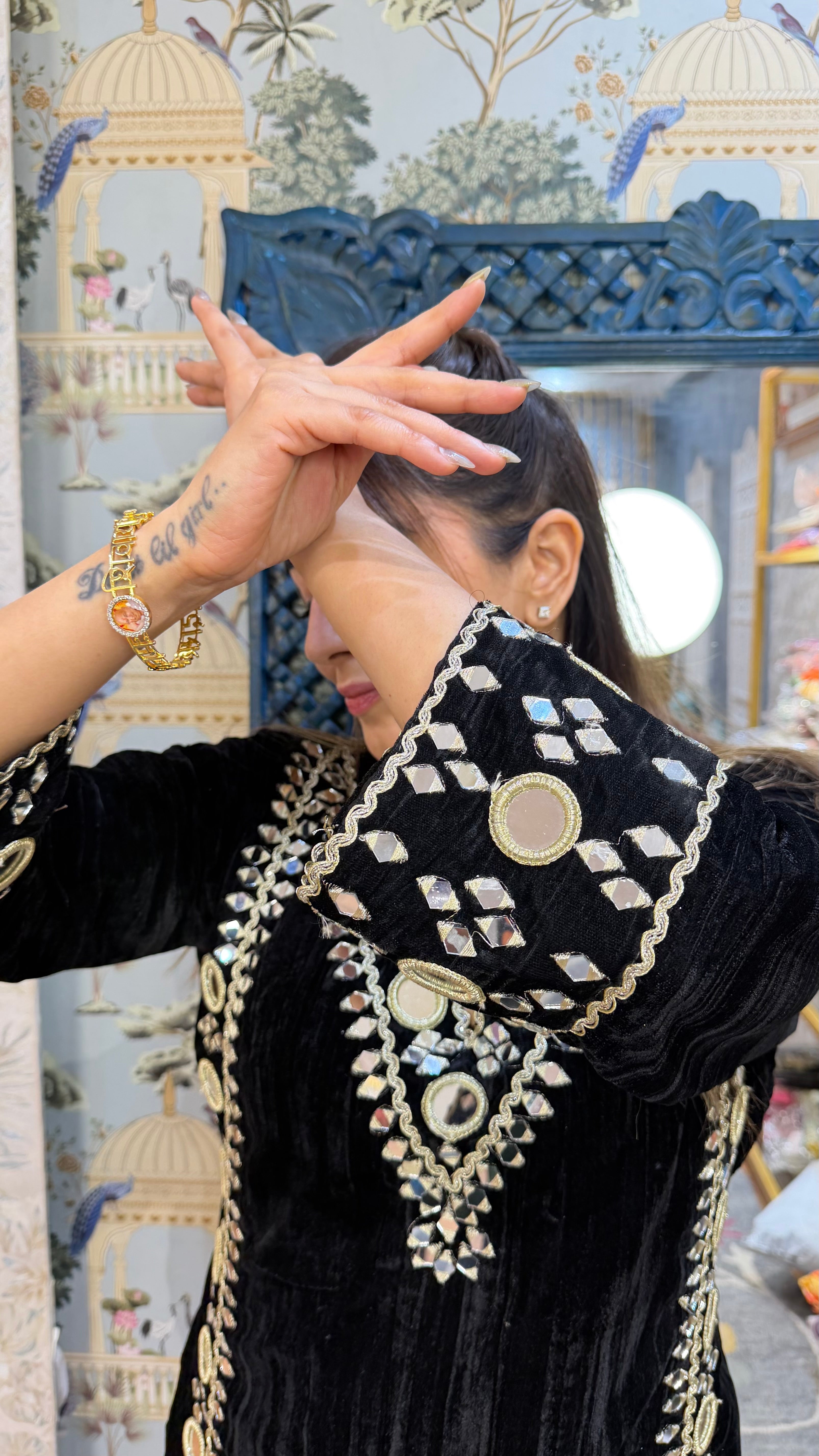 The Heera Velvet Farshi