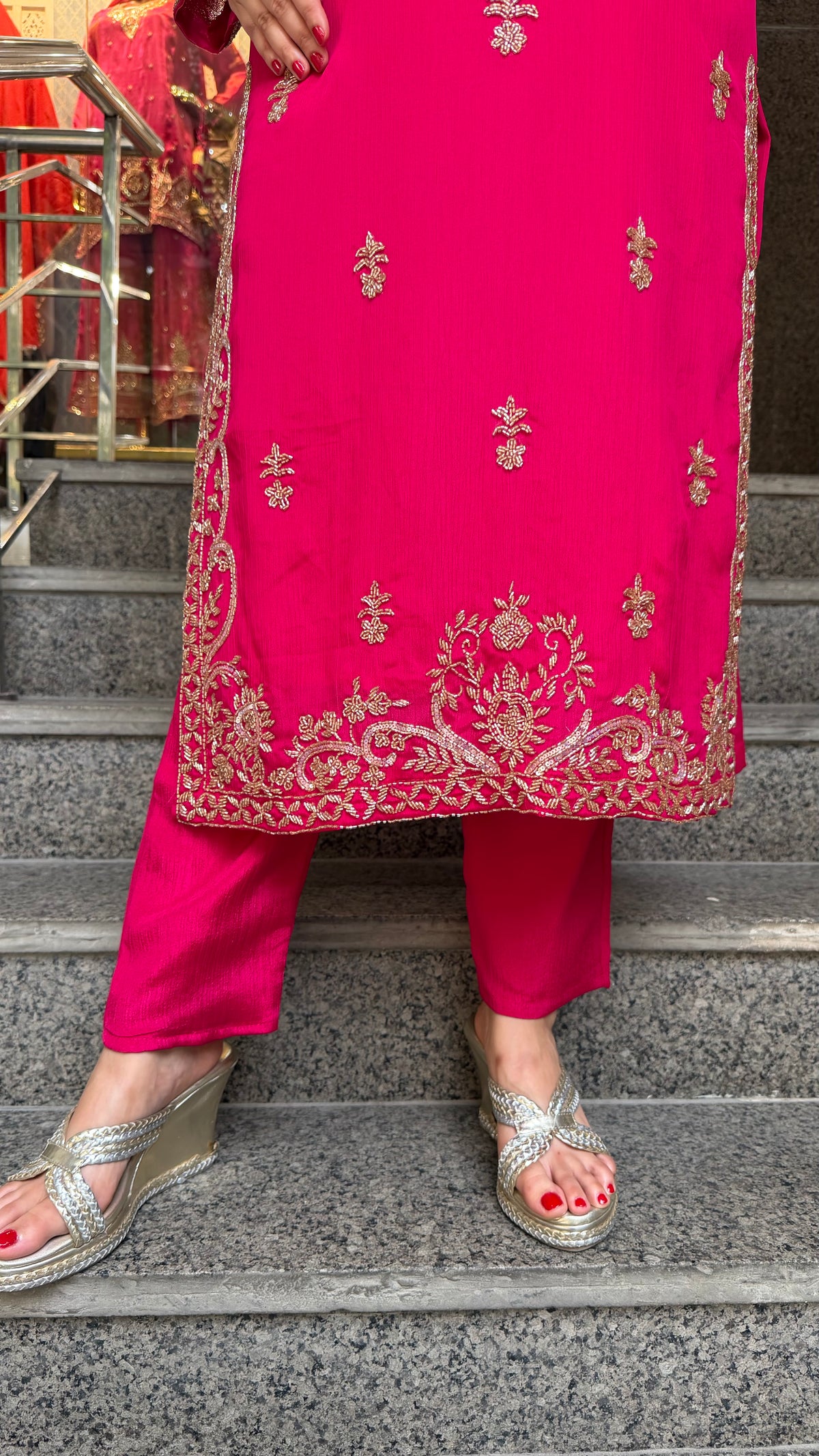 THE MAYEKA SUIT
