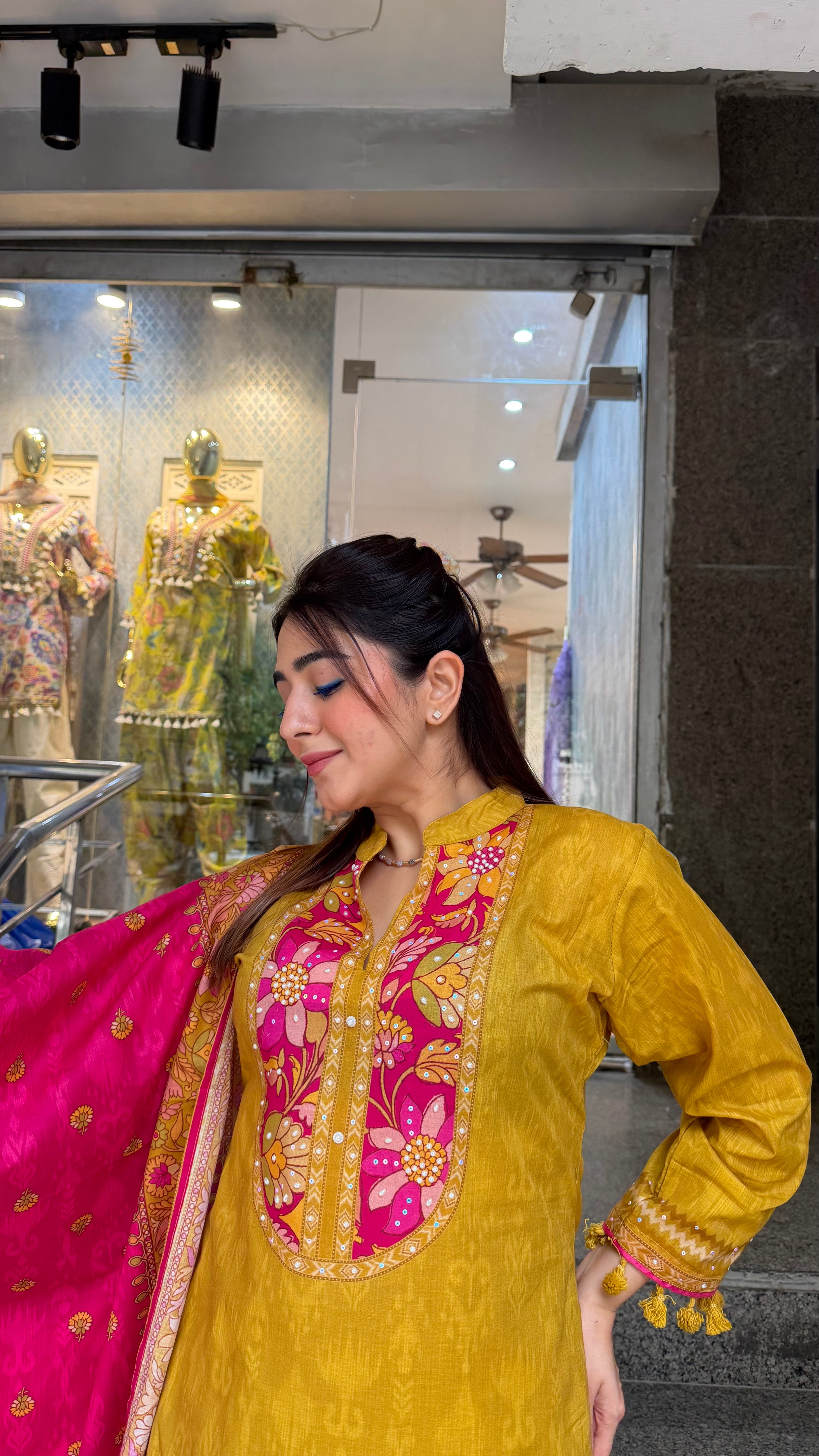 The Pushpa Farshi