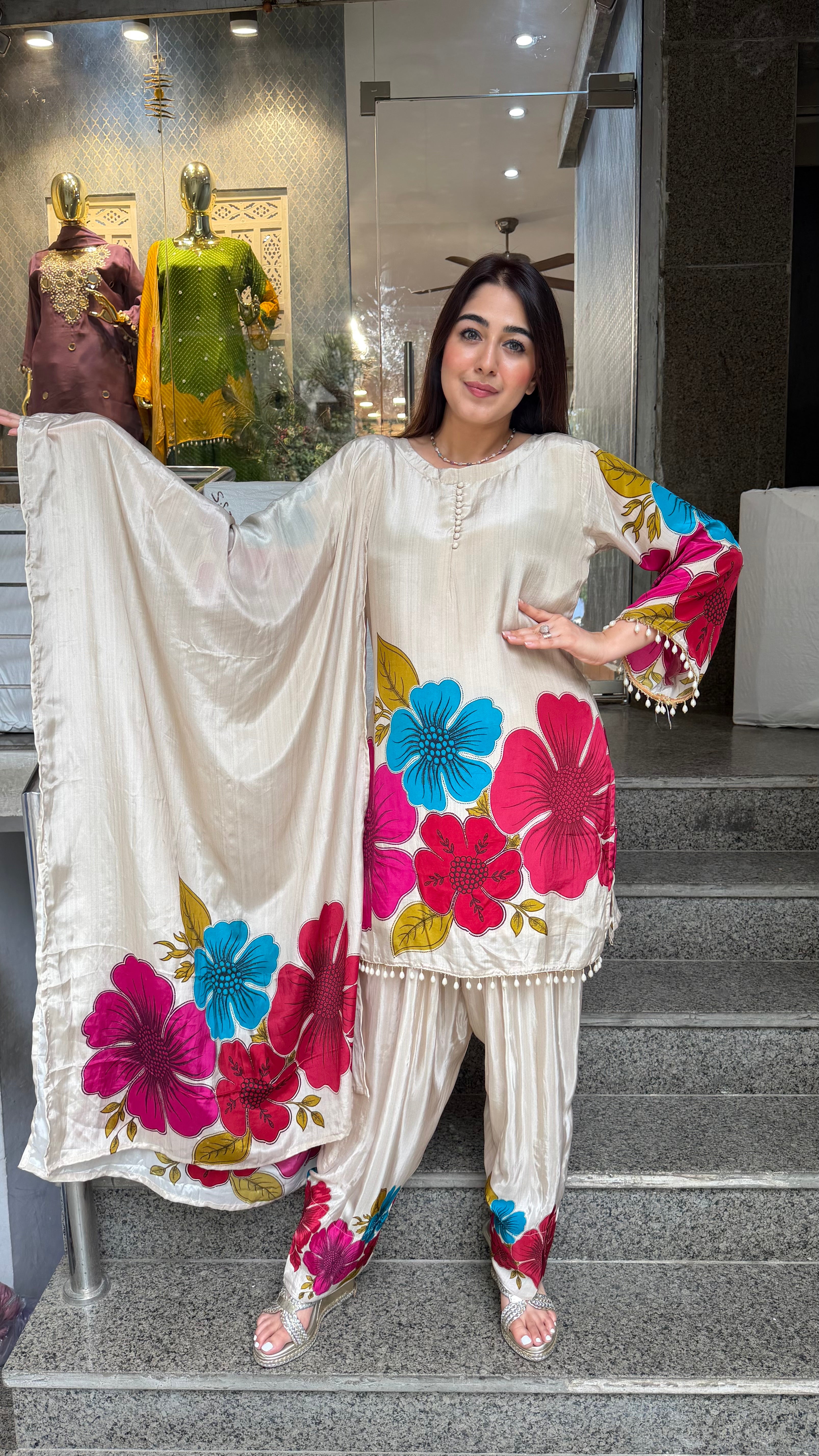 The blossom Farshi
