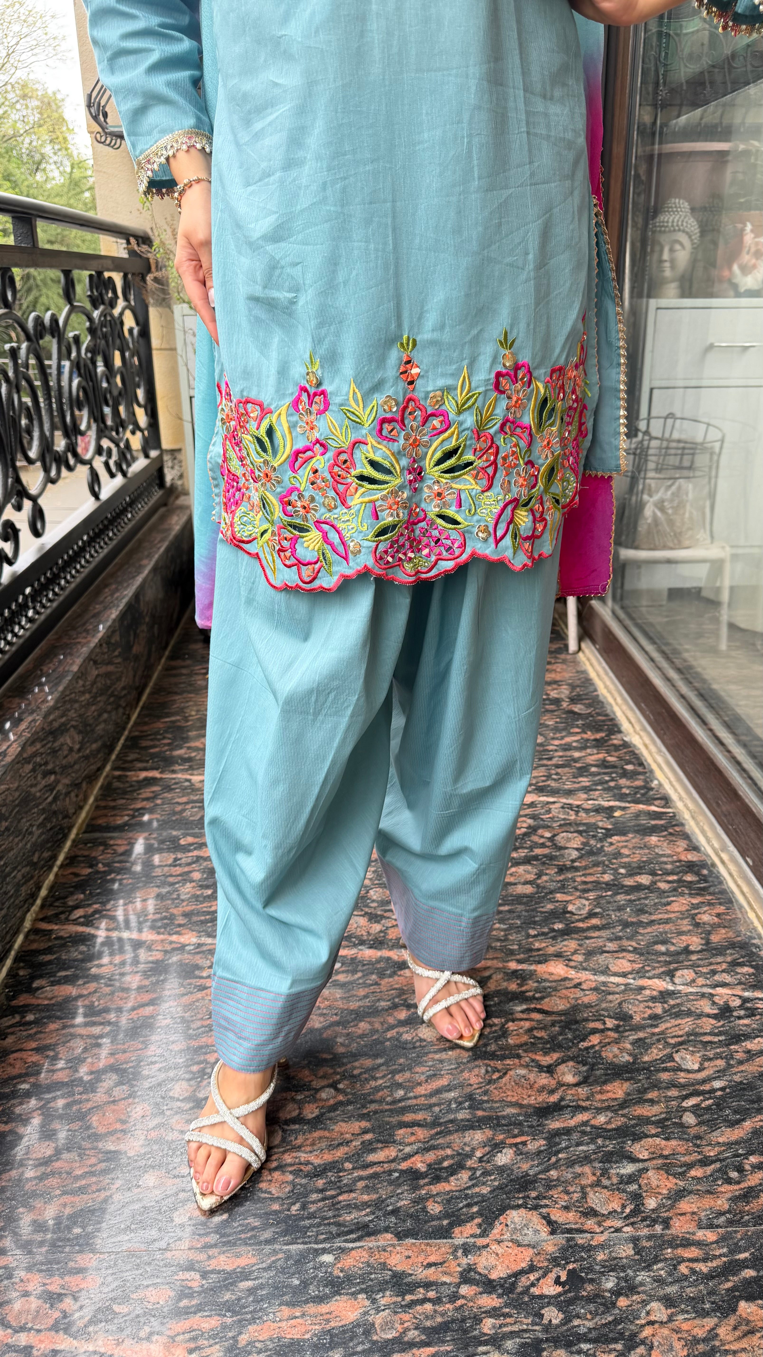 The Dua Farshi 2.0