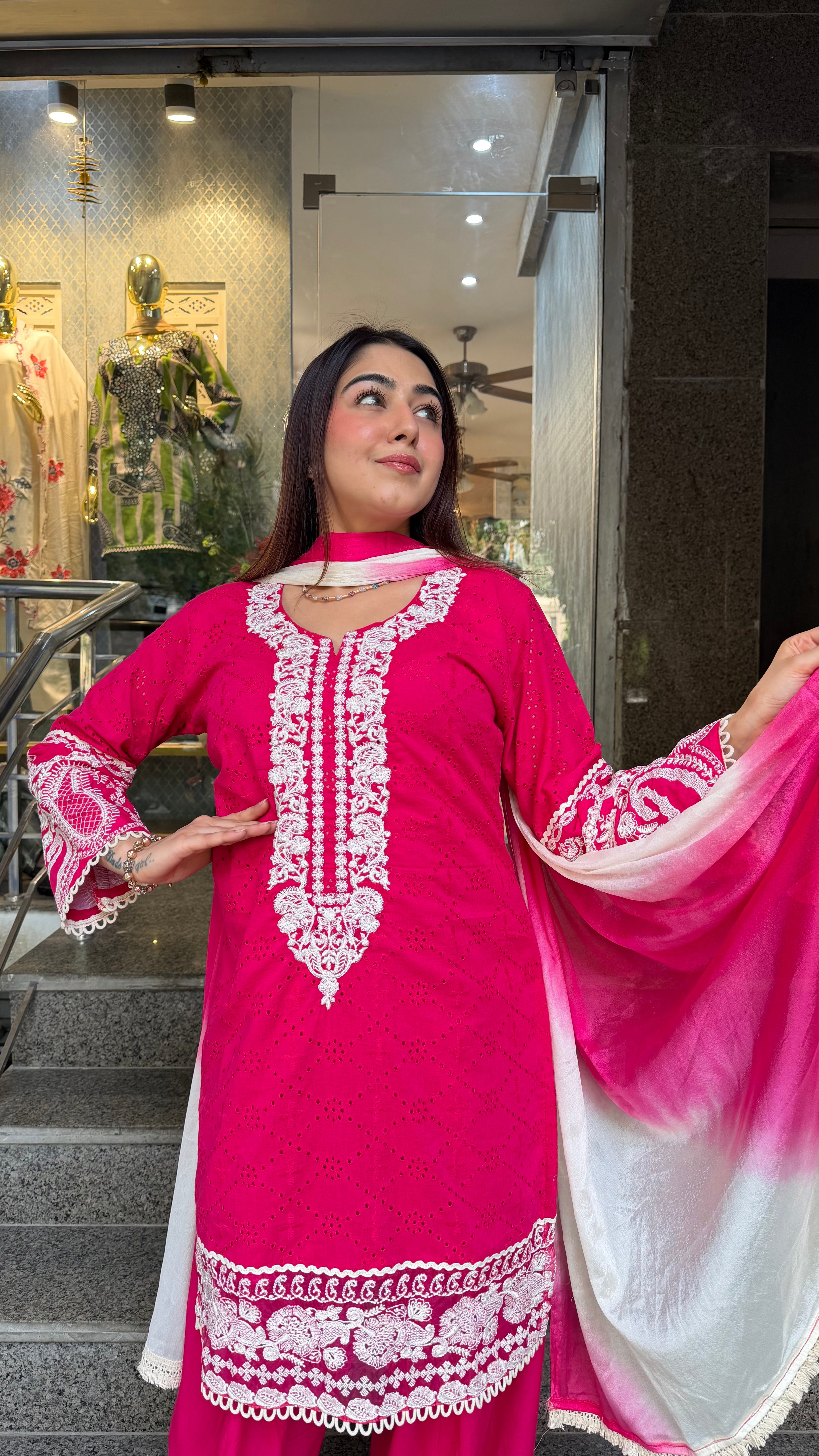 The Paaki Schiffli Farshi