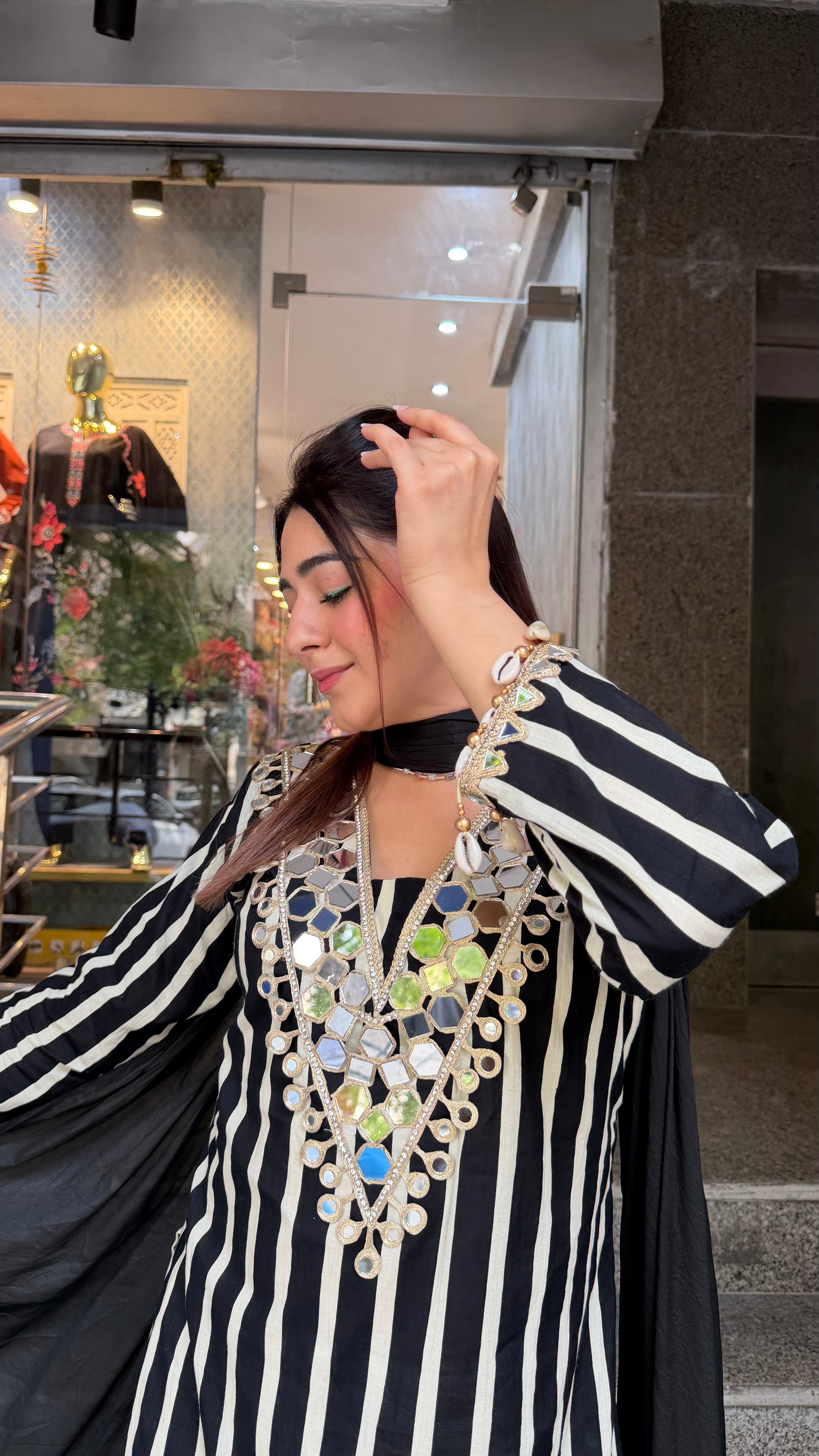 The Dhurandhar Farshi