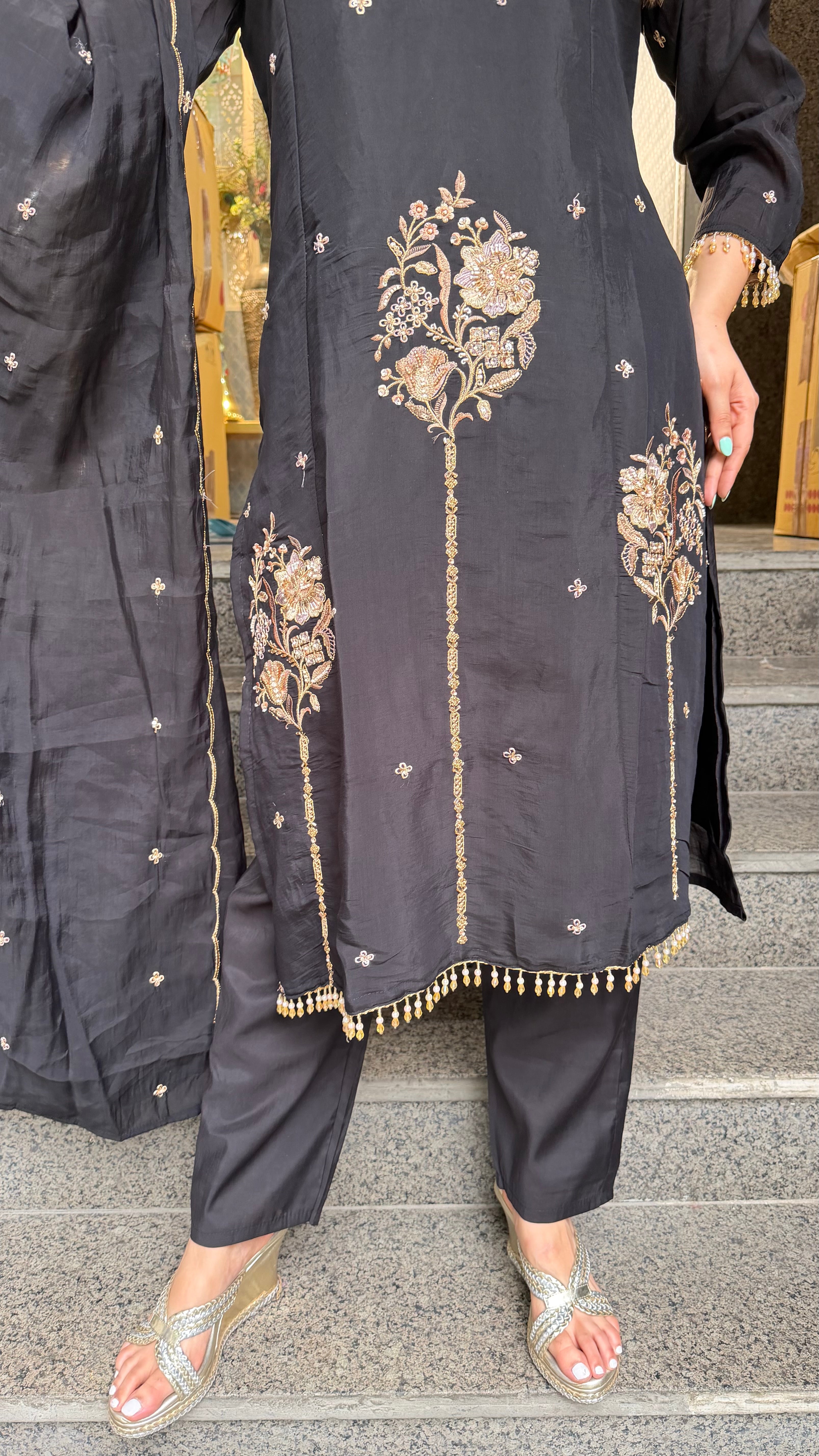 THE ANAYA SUIT