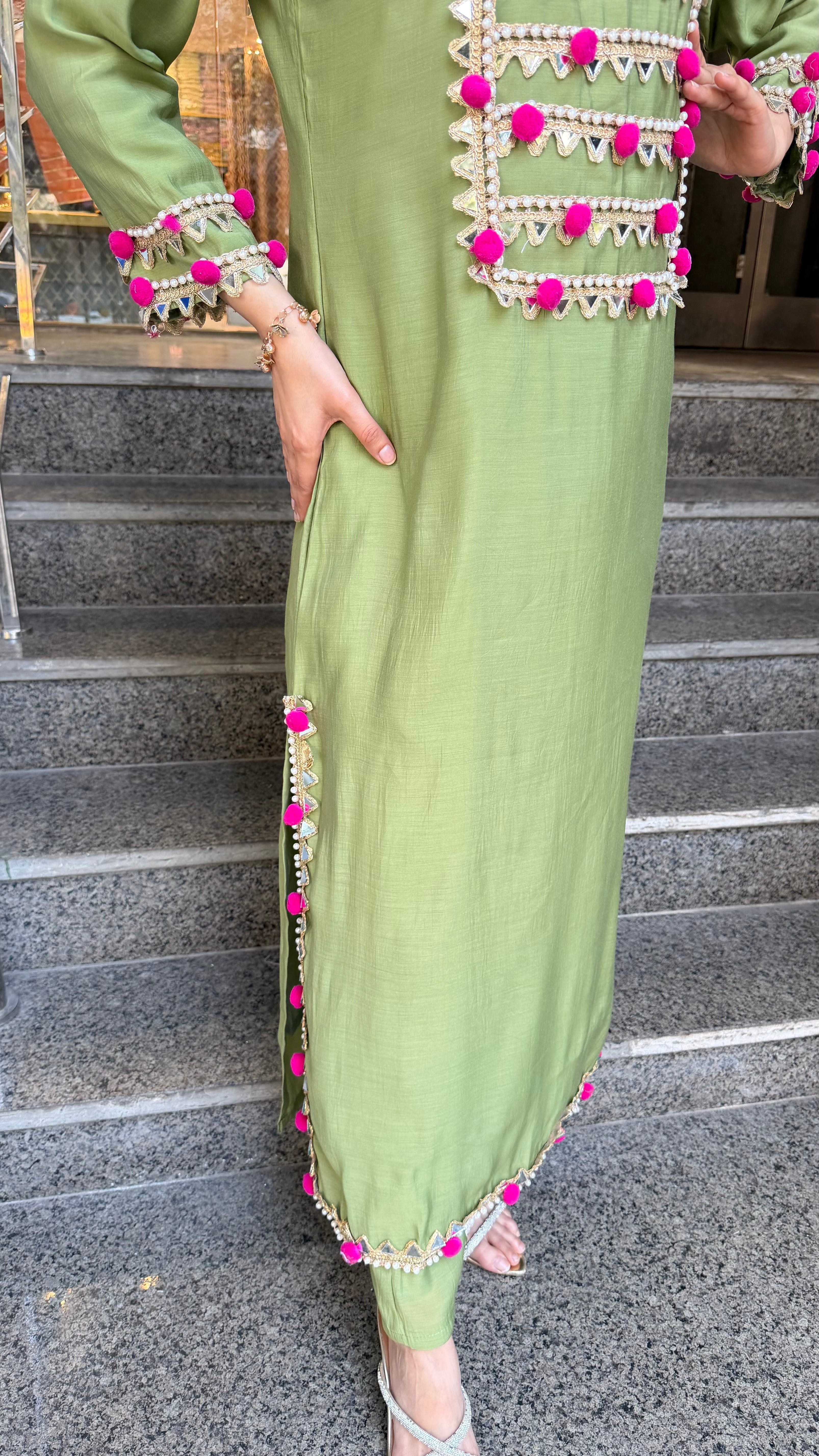 The Twinkle Pom Pom Set