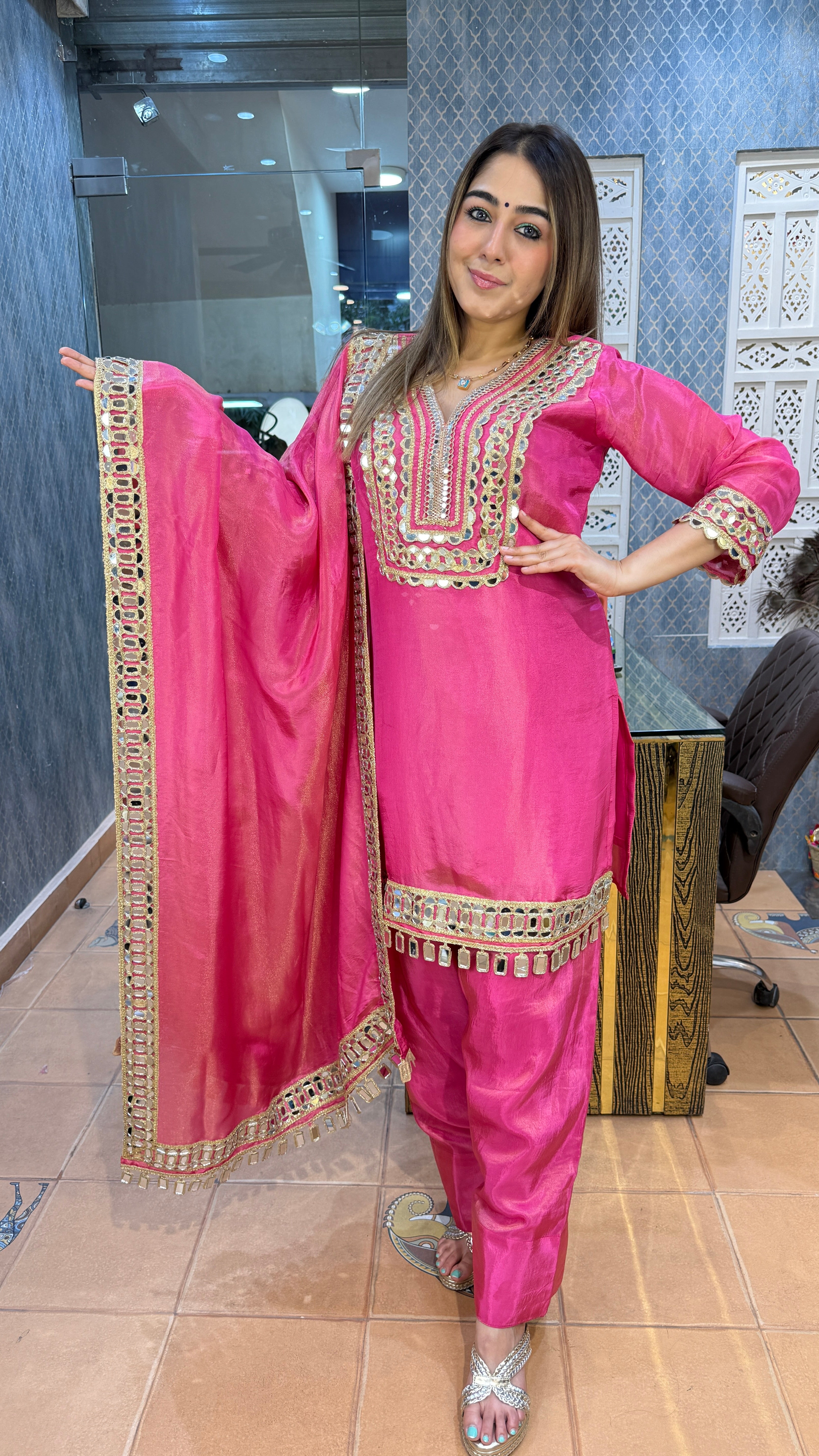 The Kohinoor Farshi Suit