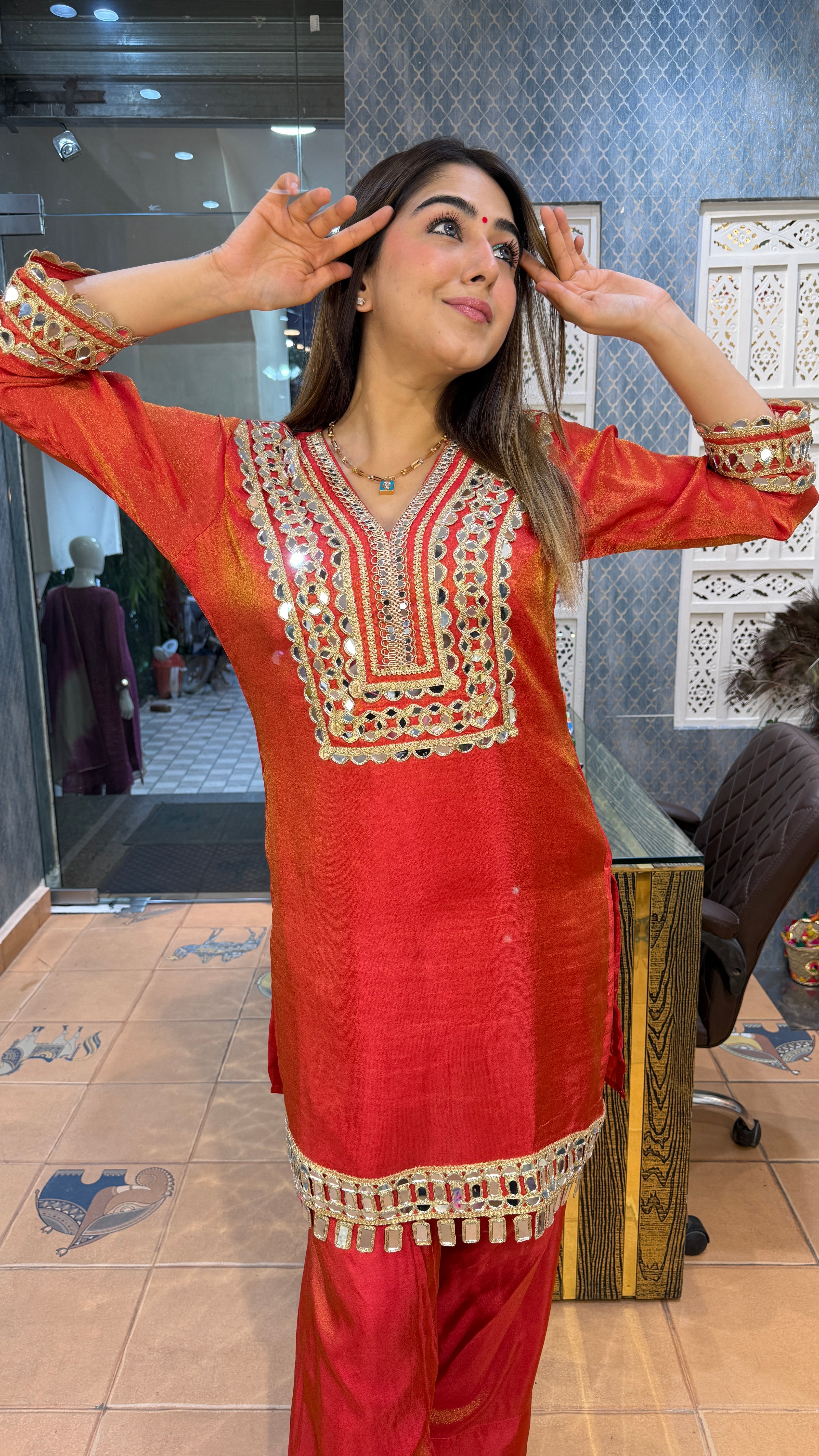 The Kohinoor Farshi Suit