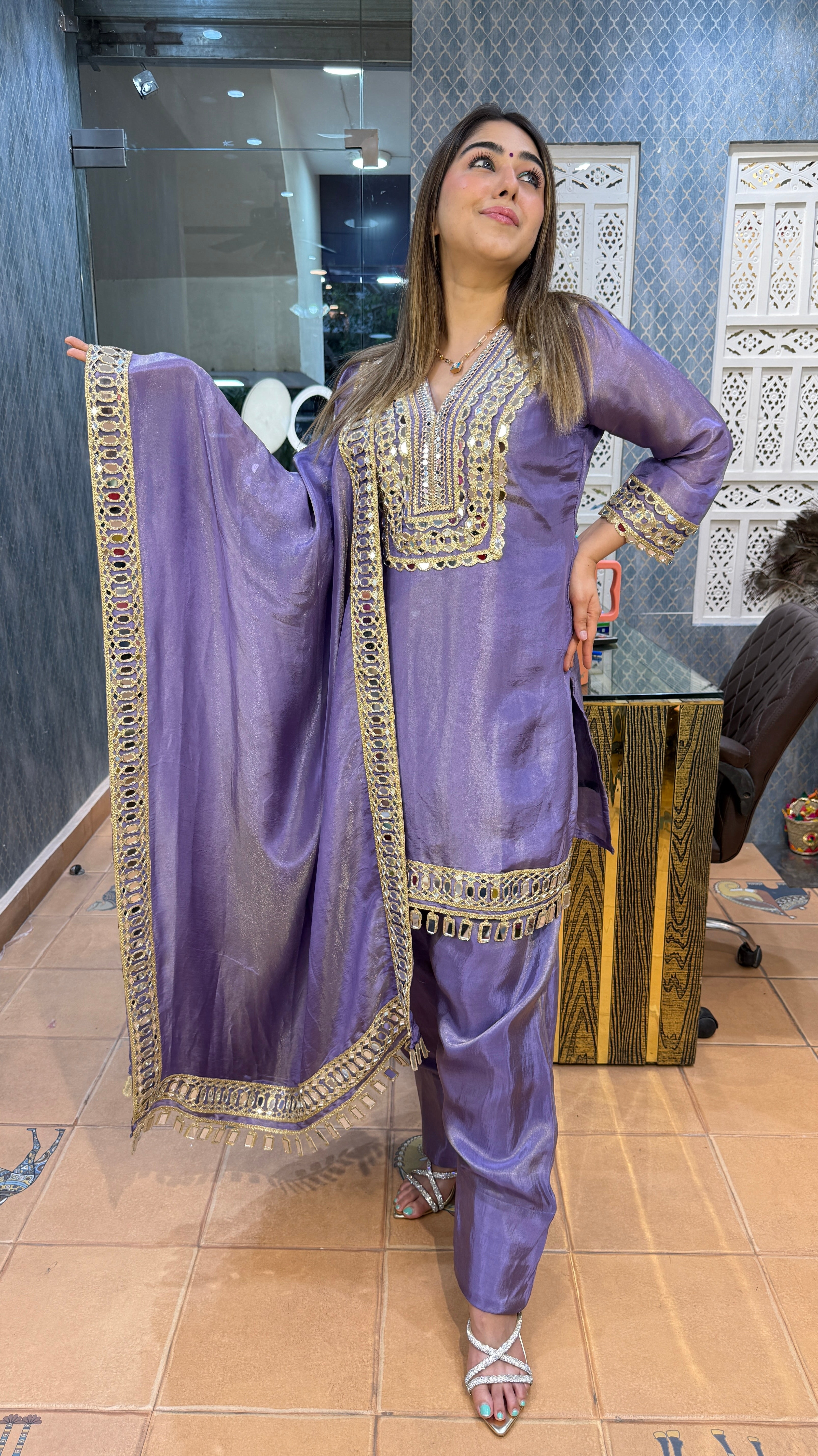 The Kohinoor Farshi Suit