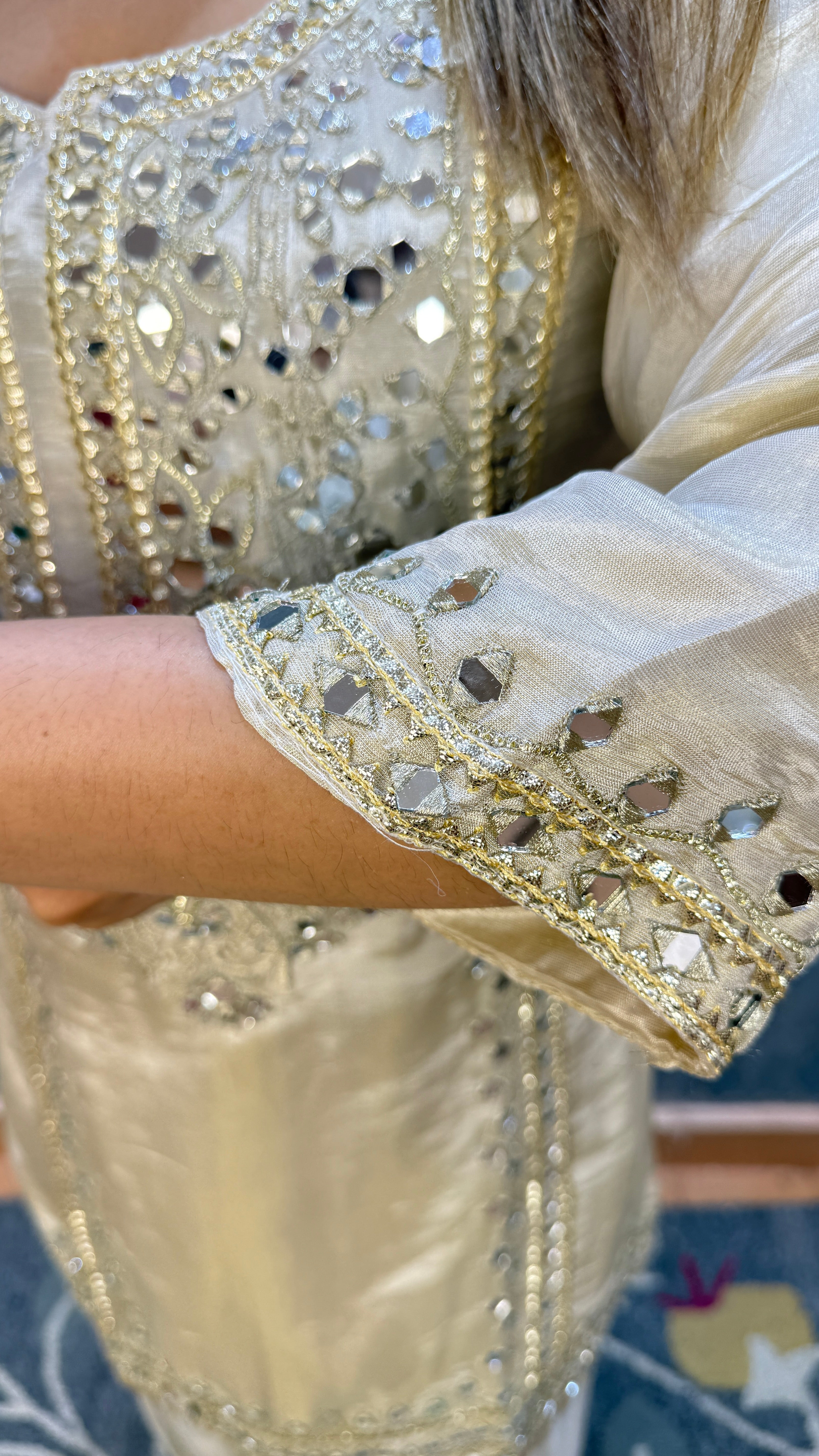 The Ruksar Farshi Suit