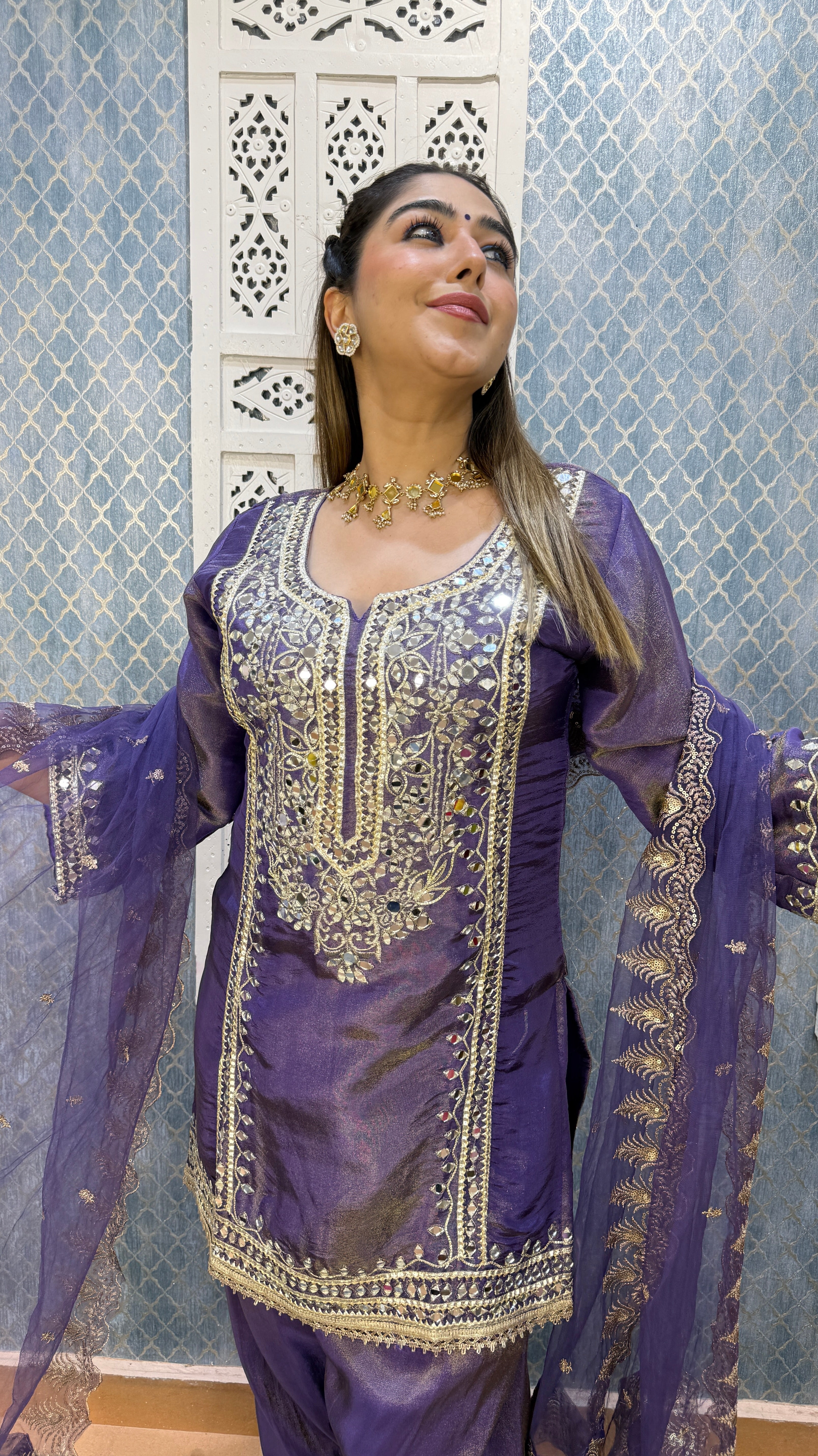 The Ruksar Farshi Suit