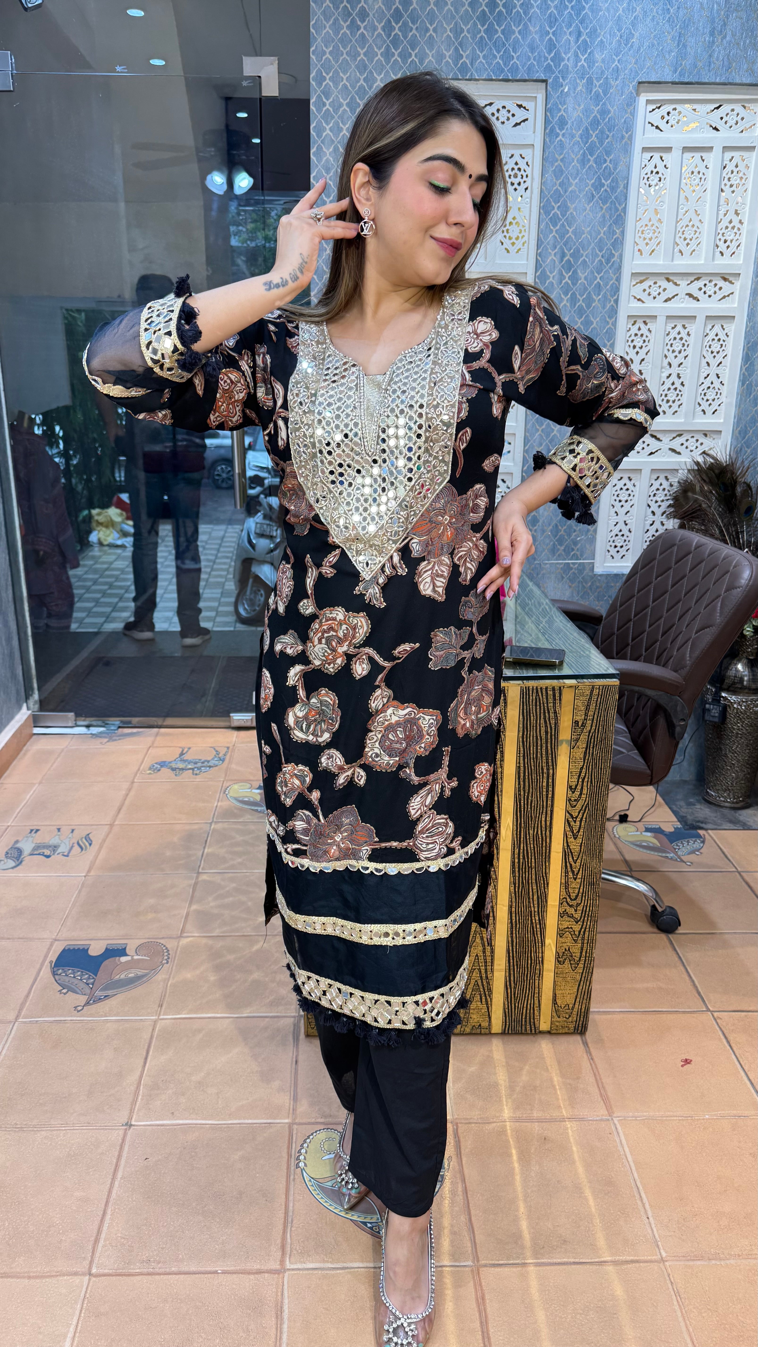 The Saadgi Set