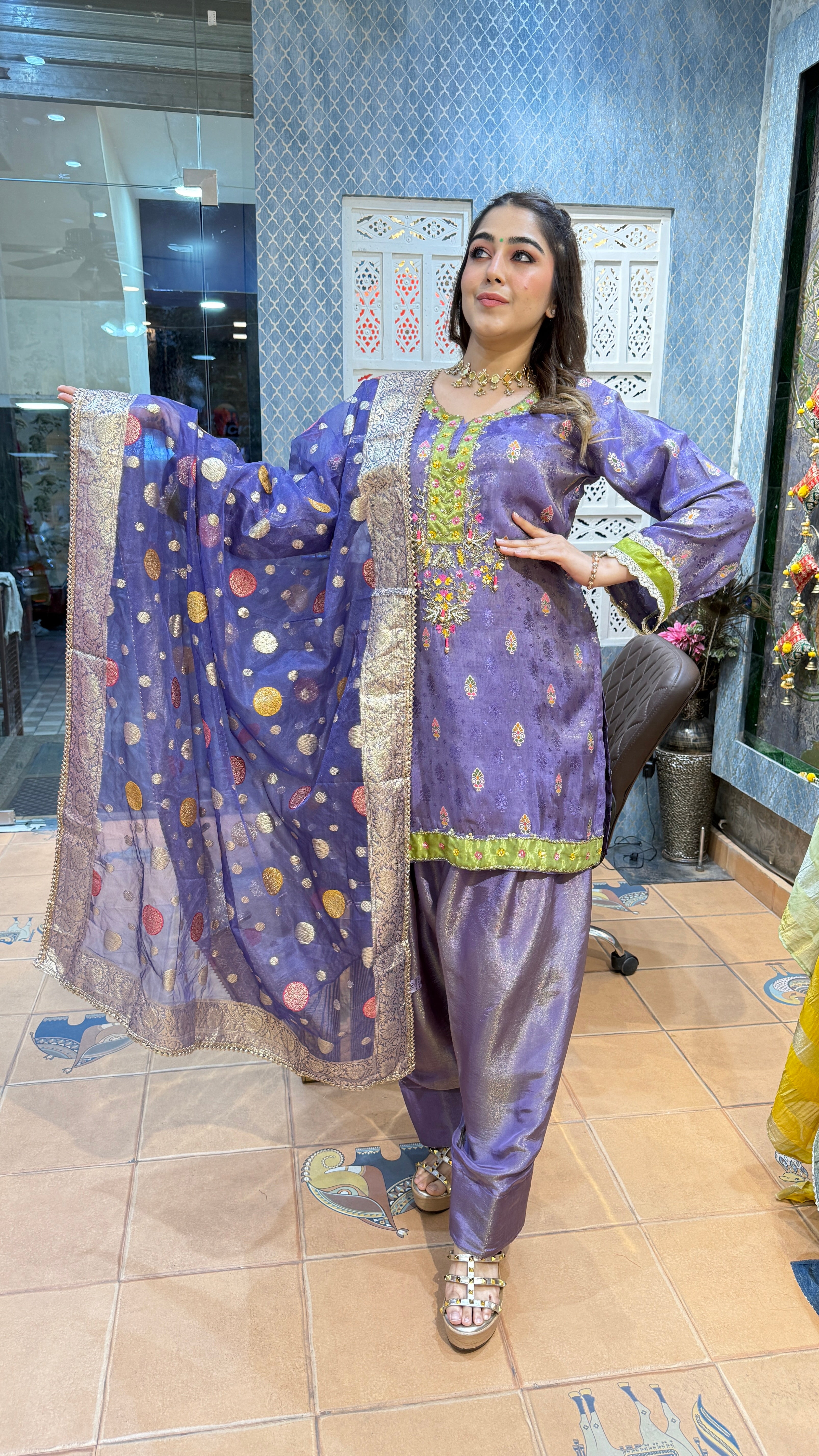 The Chameli Farshi Suit