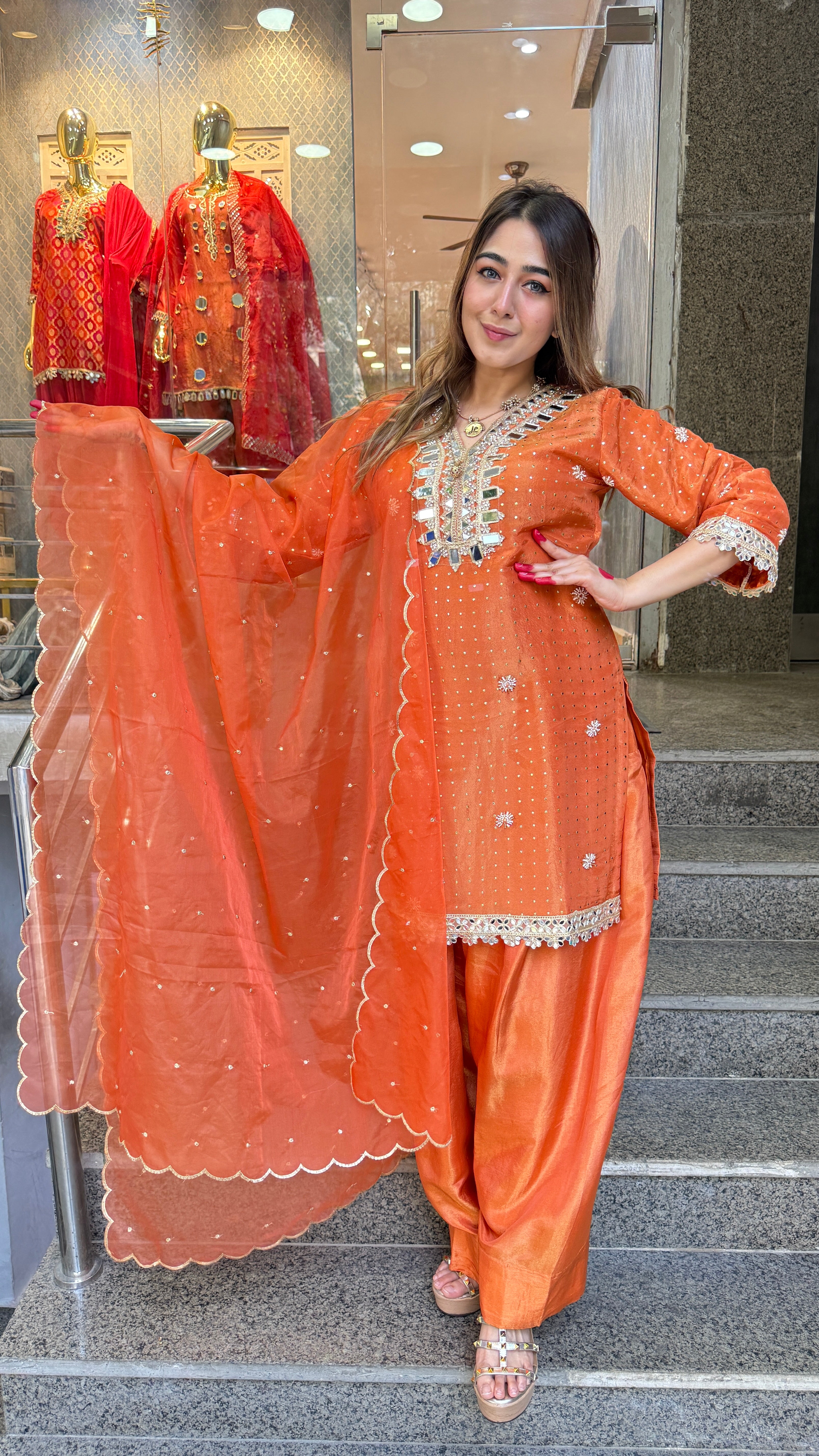 the noorie farshi suit