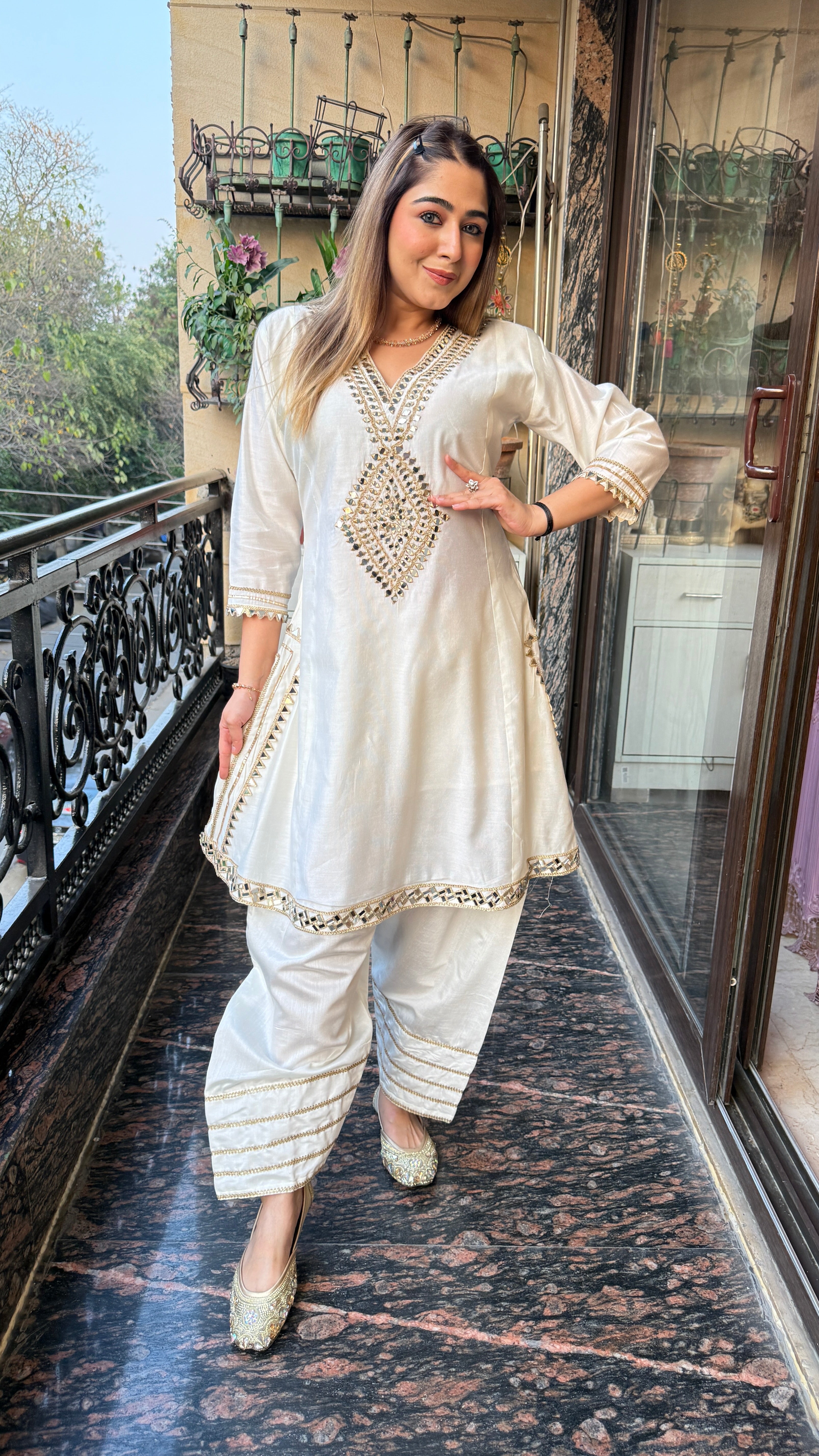The Kanak Farshi Salwar Suit