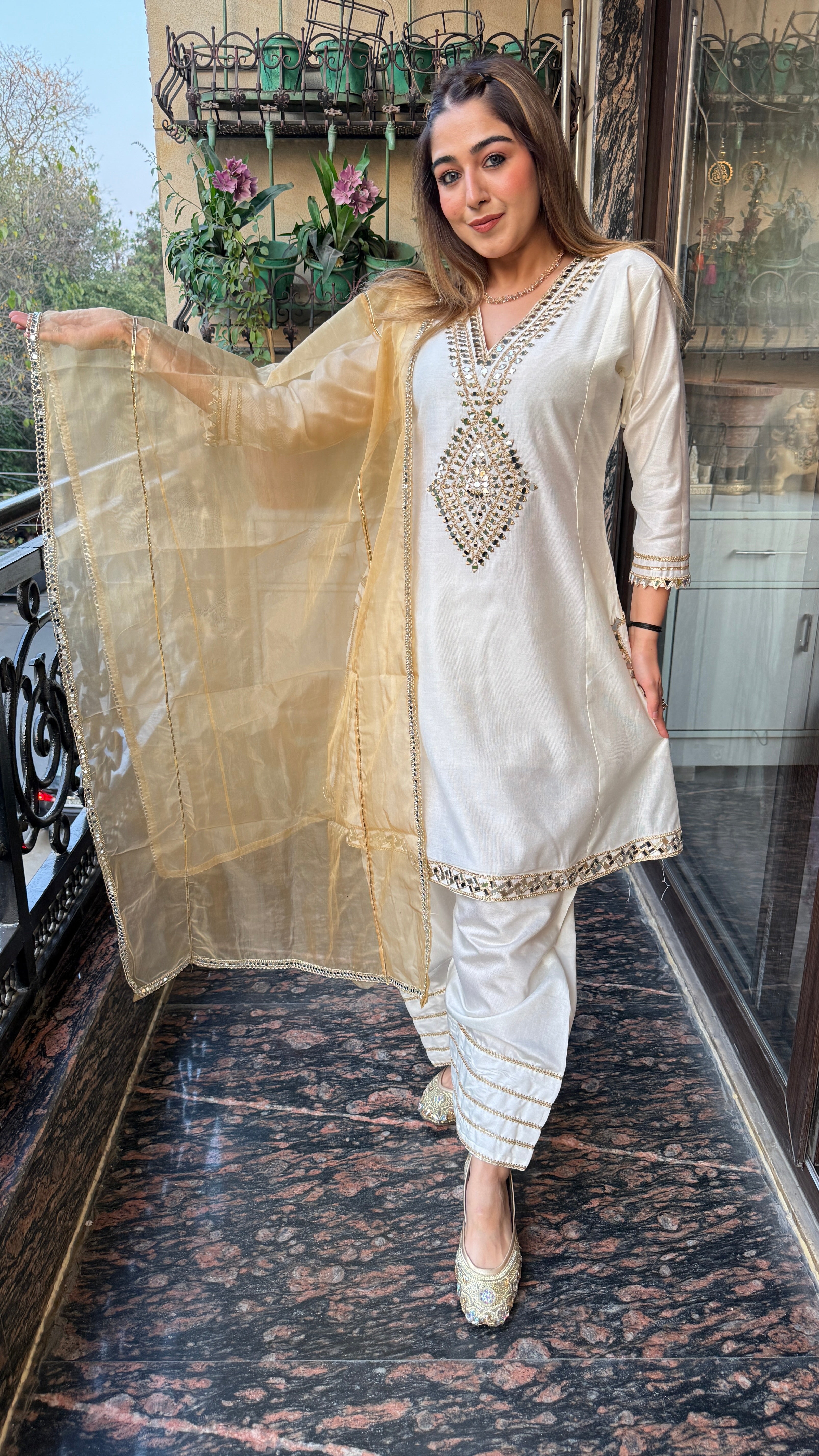 The Kanak Farshi Salwar Suit