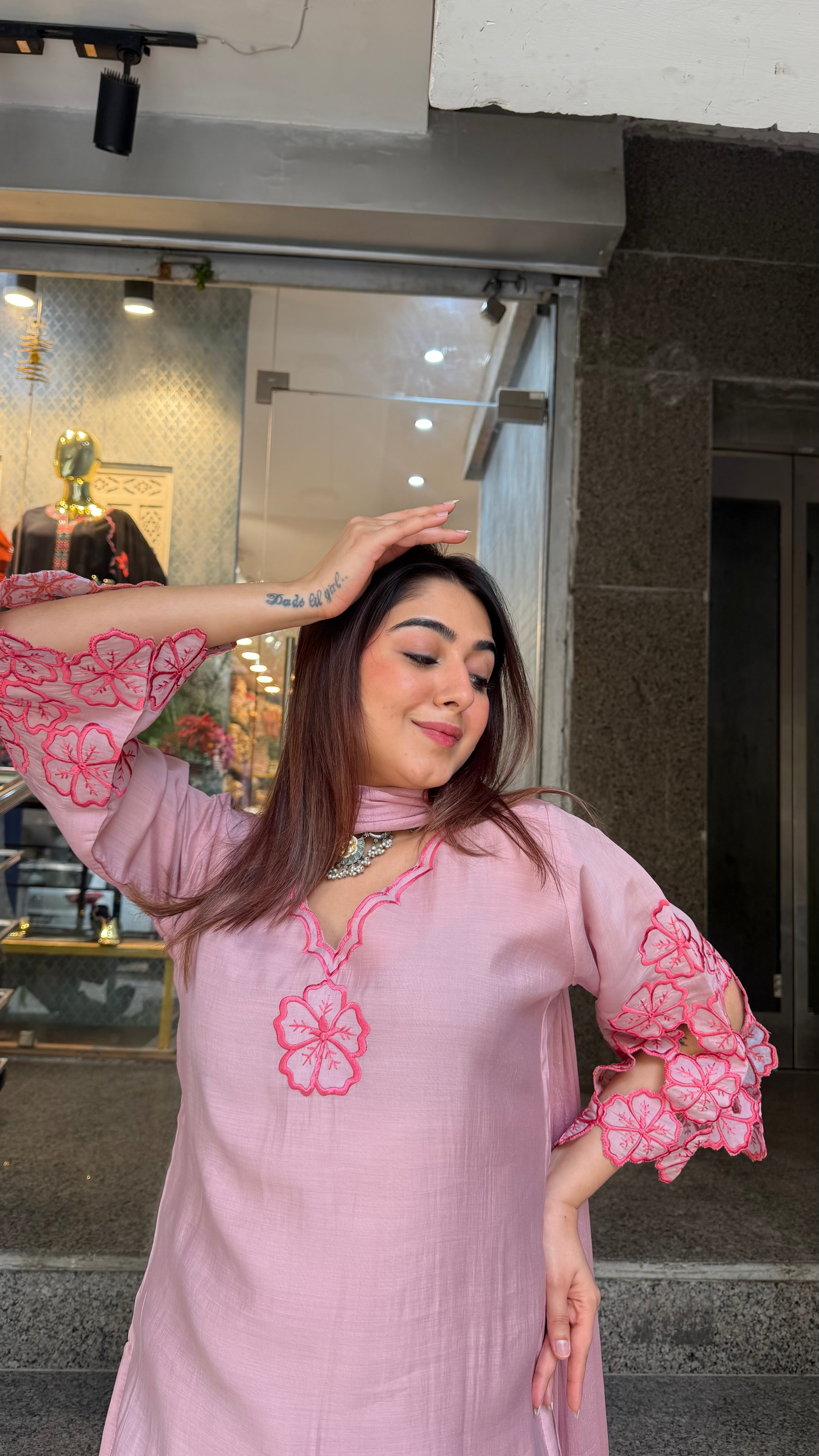 The Roslina Farshi