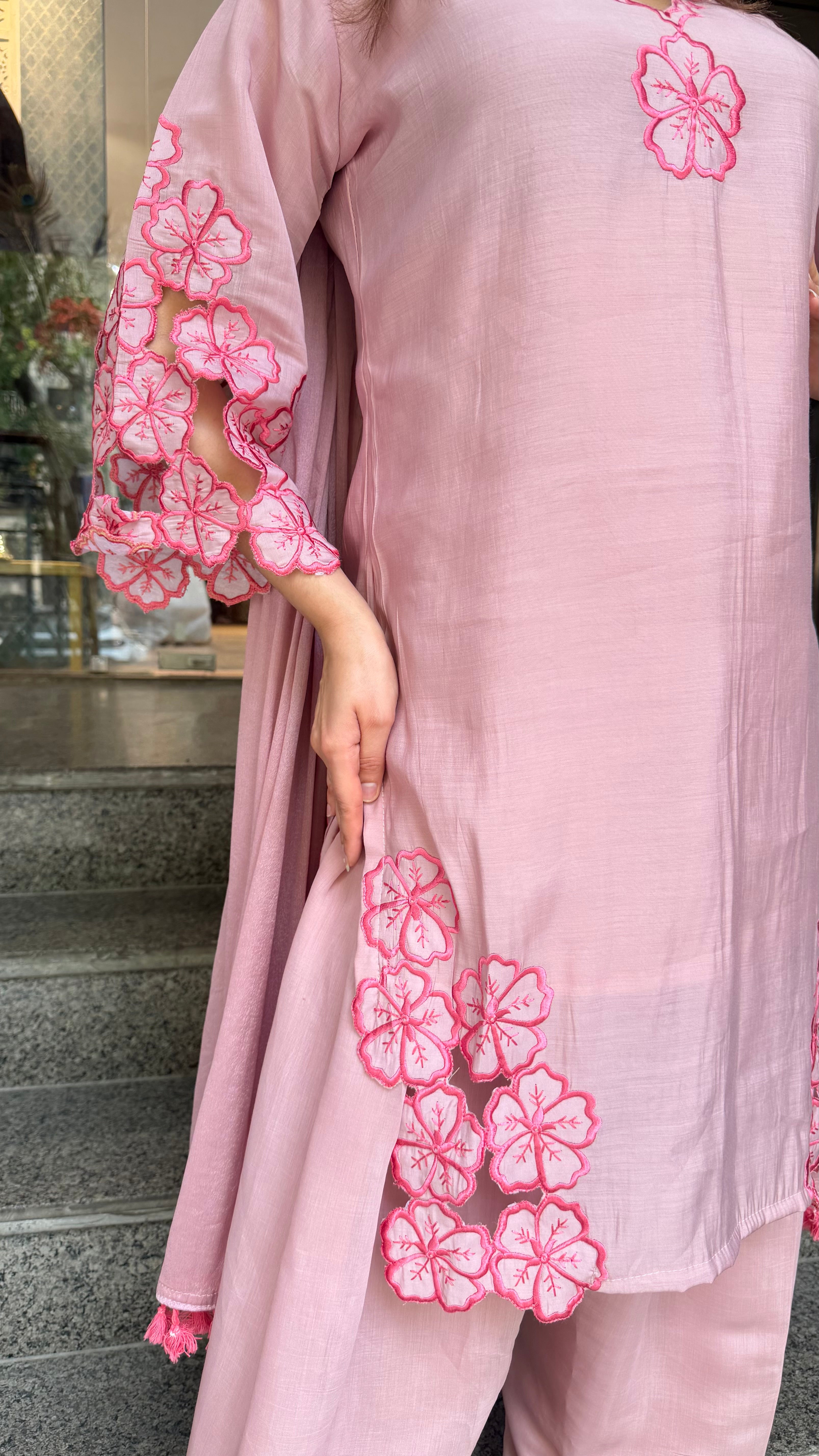 The Roslina Farshi