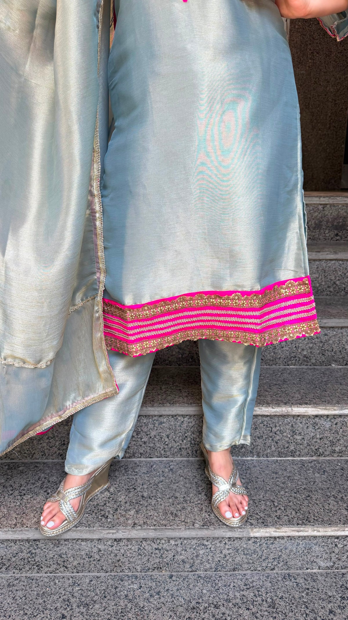 THE SUNDARI SUIT