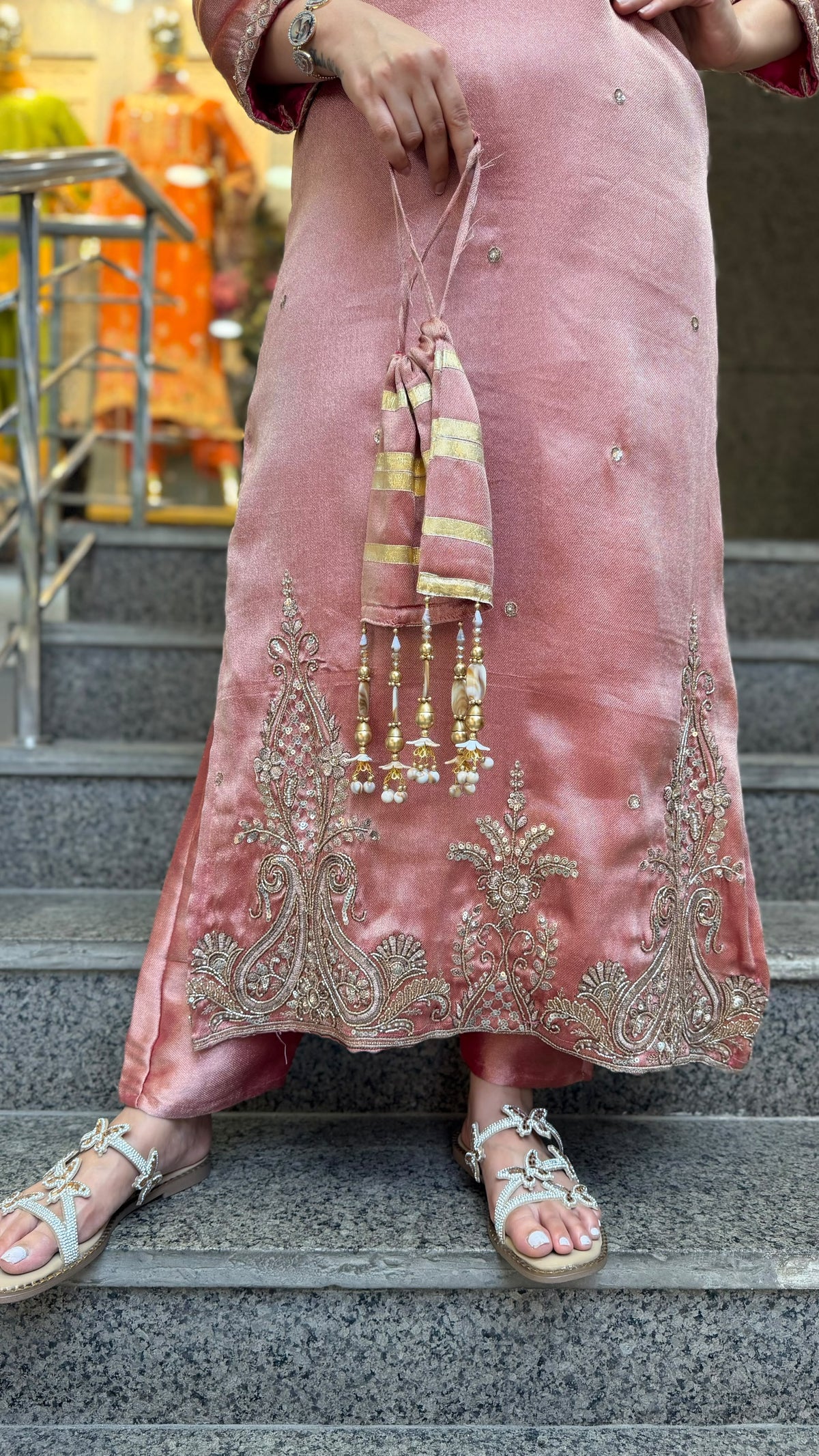 THE AMAYA LONG SET