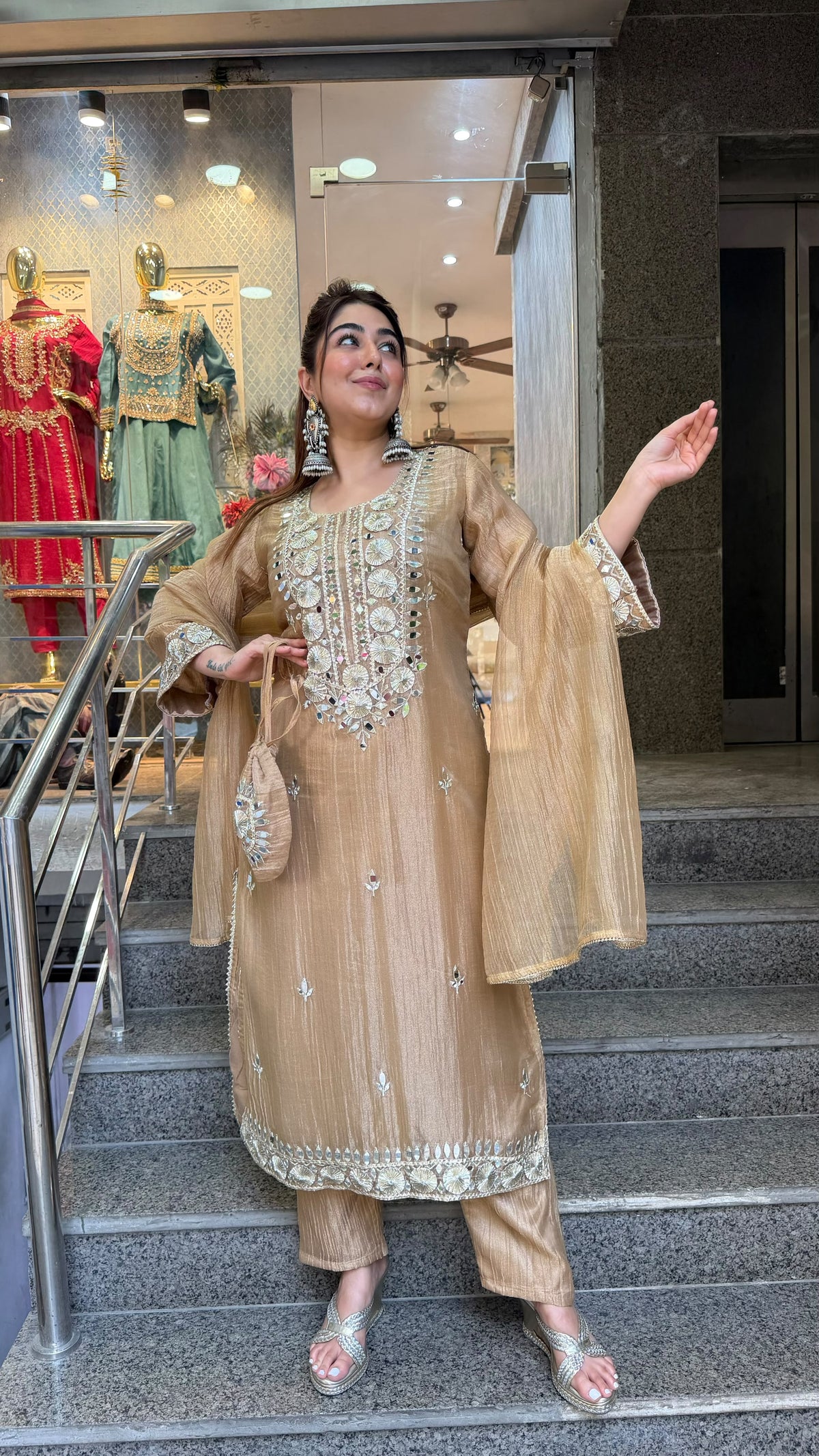THE FARZANA LONG SET