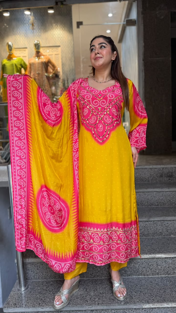 THE BANDHANI SET
