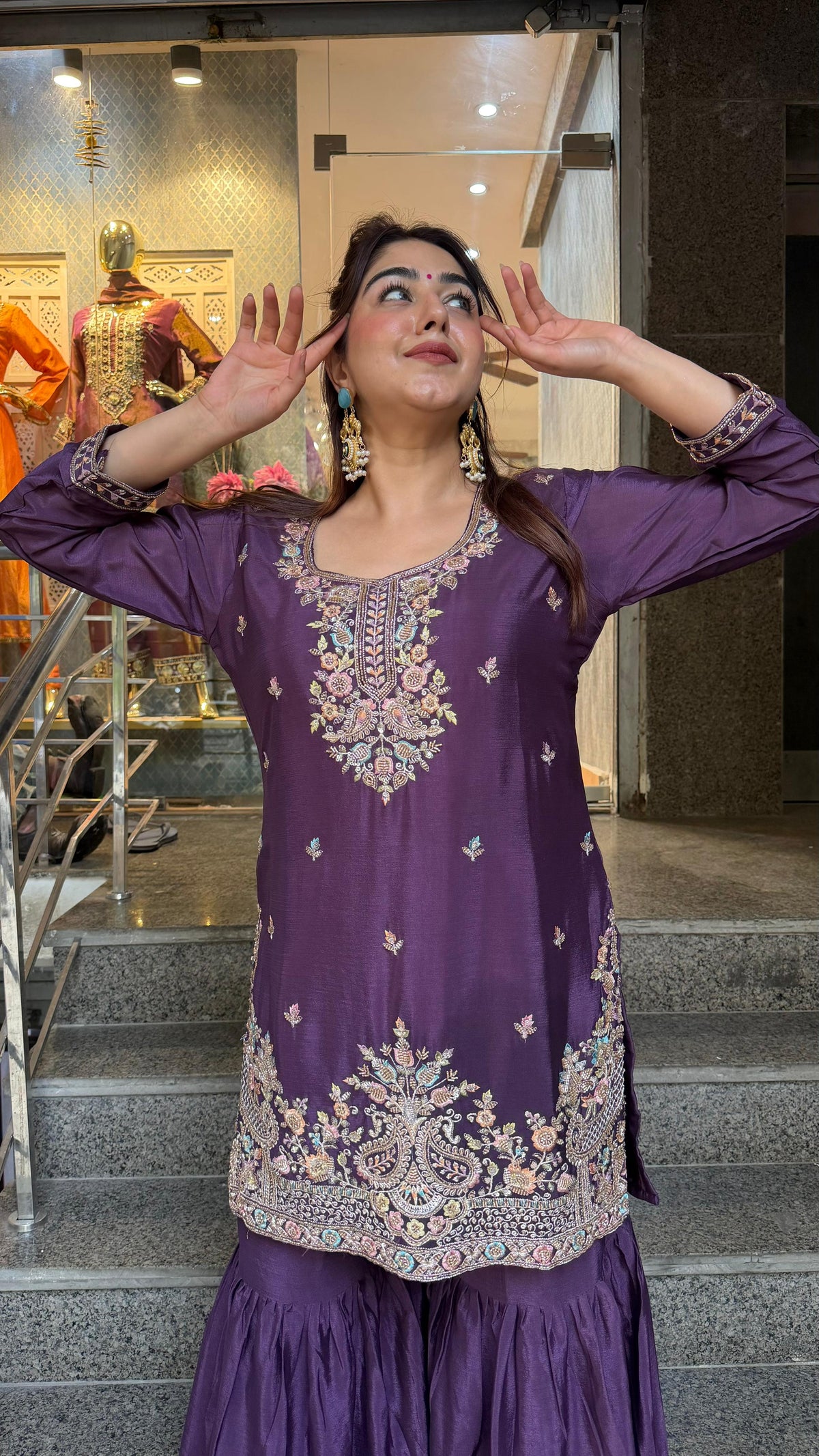 THE NOORIE GHARARA SET