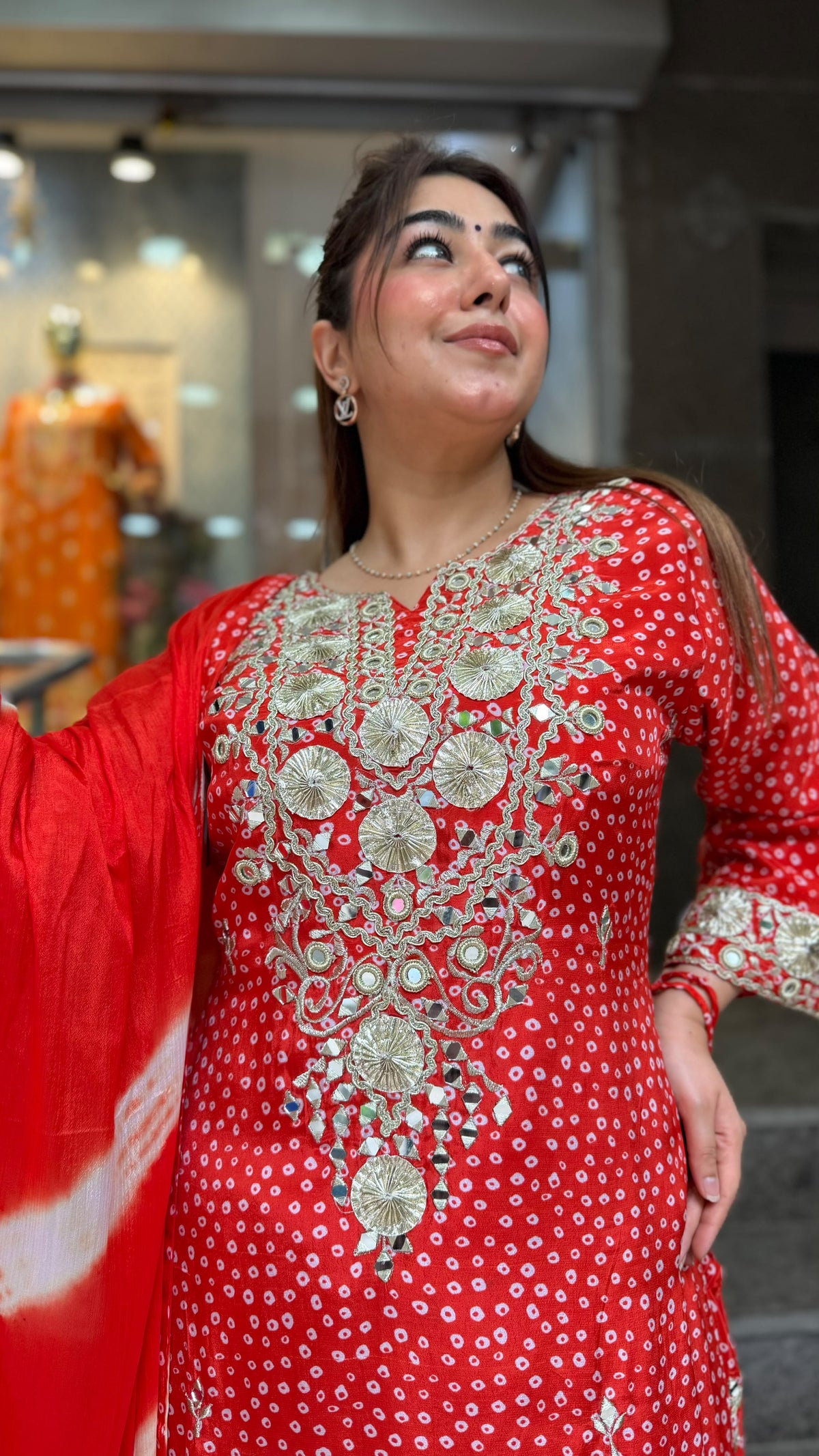 THE BINDIKA LONG SET