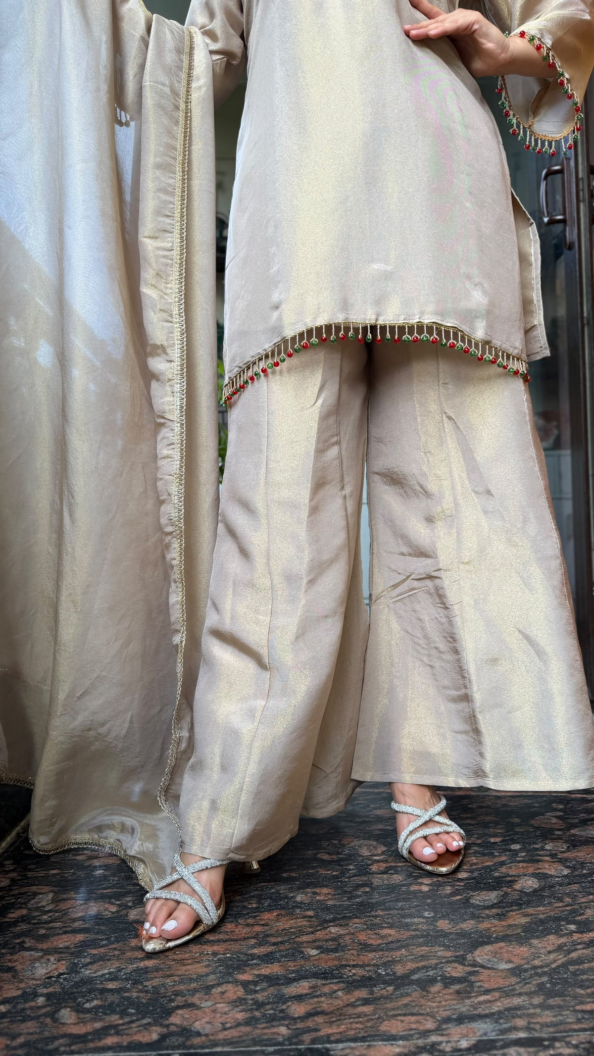 THE RATANAVI SHARARA SET
