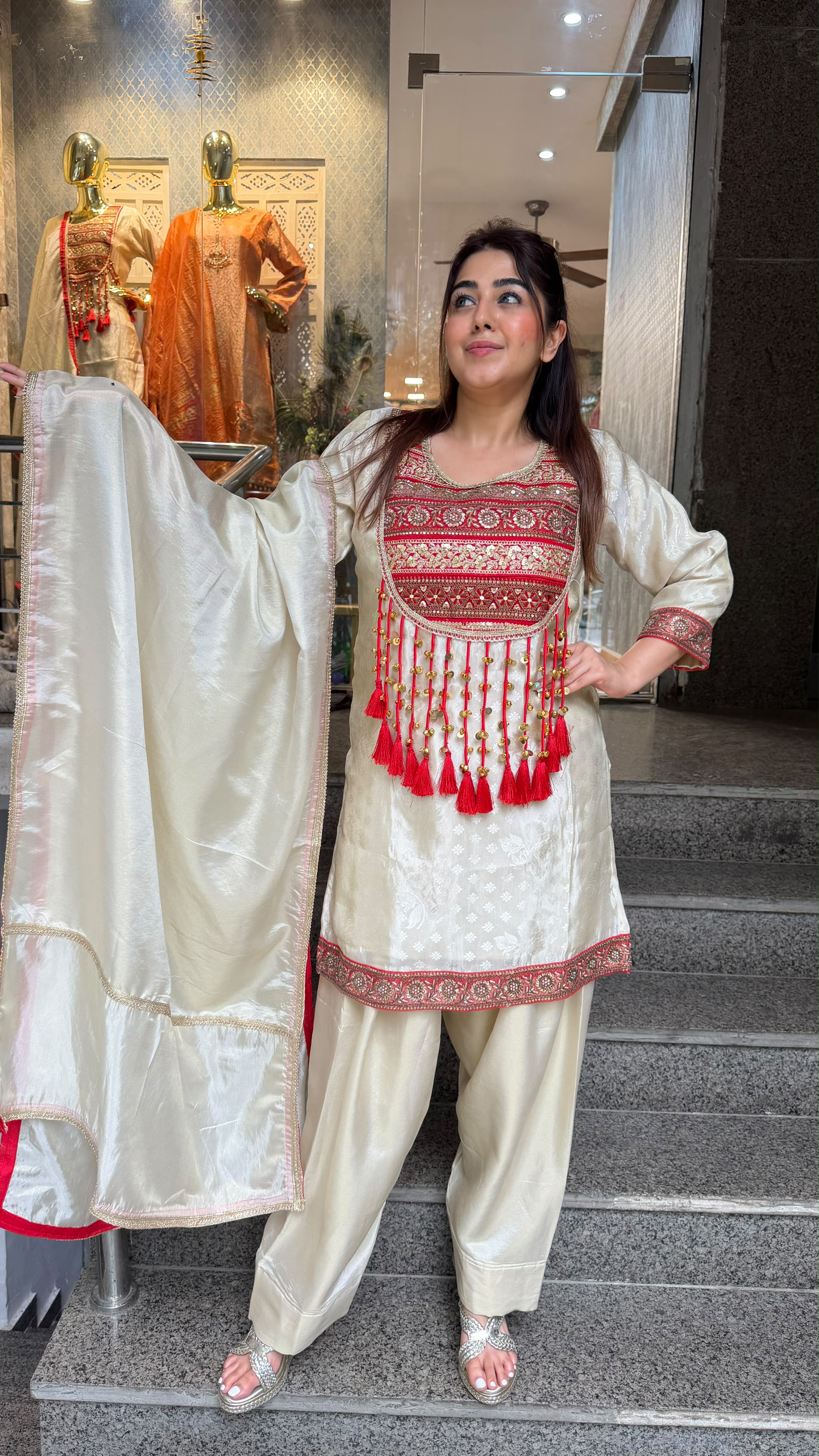 THE BAANO FARSHI SET