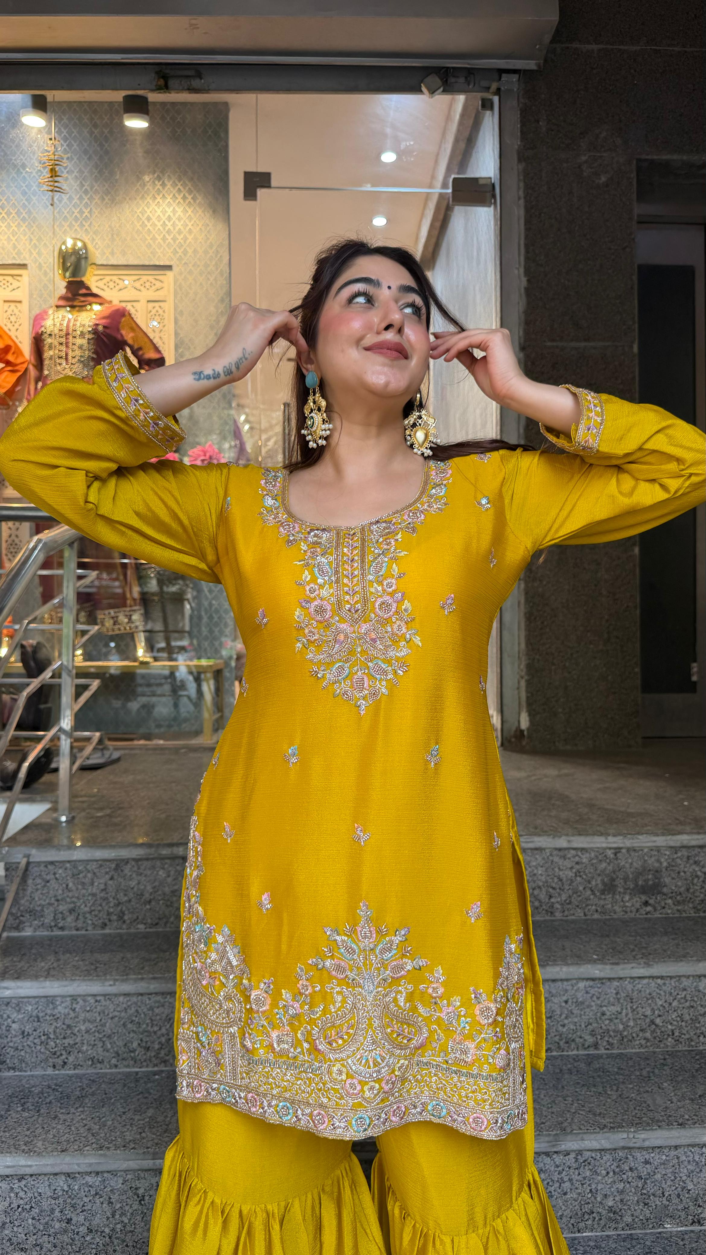 THE NOORIE GHARARA SET