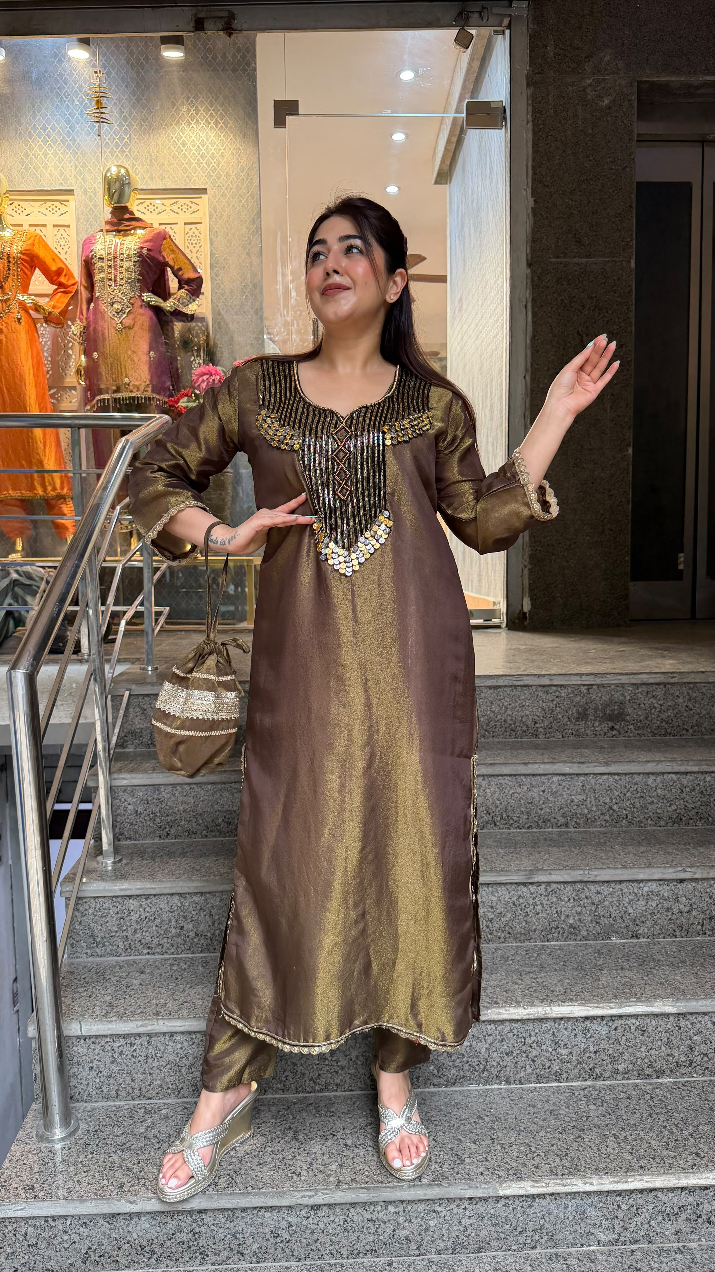 THE CHAMKILA LONG SET