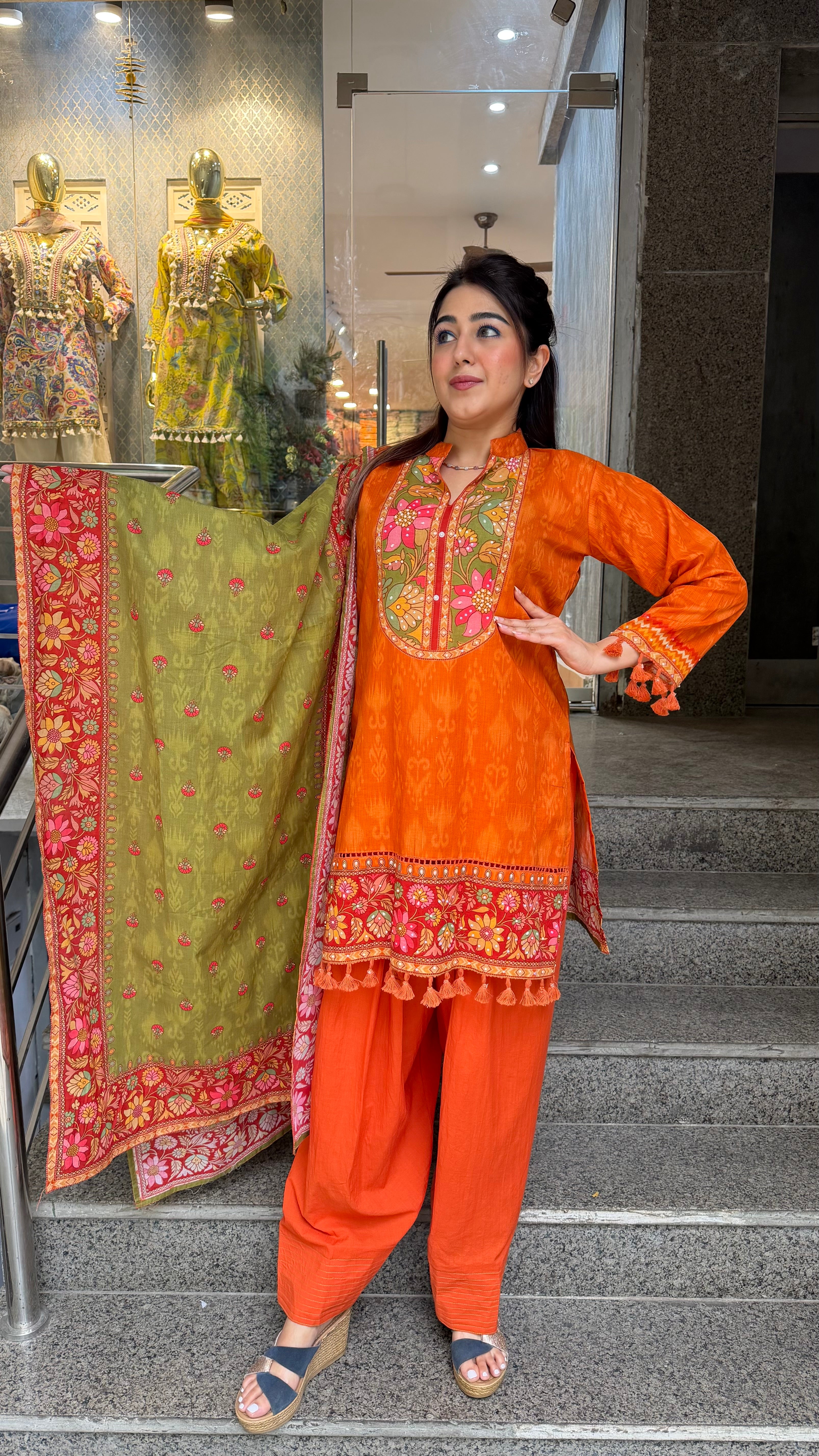 The Pushpa Farshi