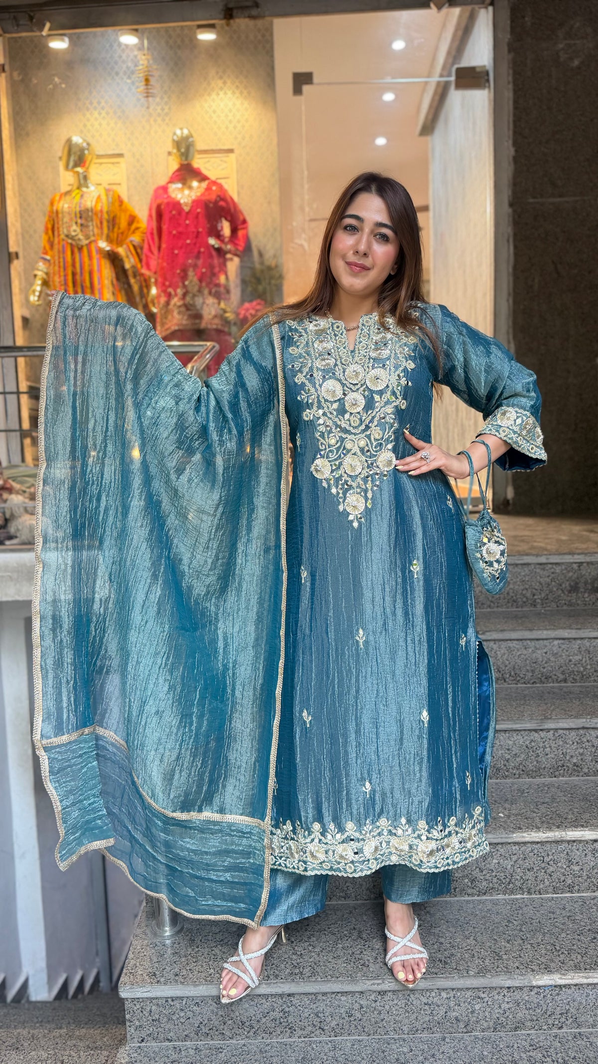 THE BIJLI LONG SET