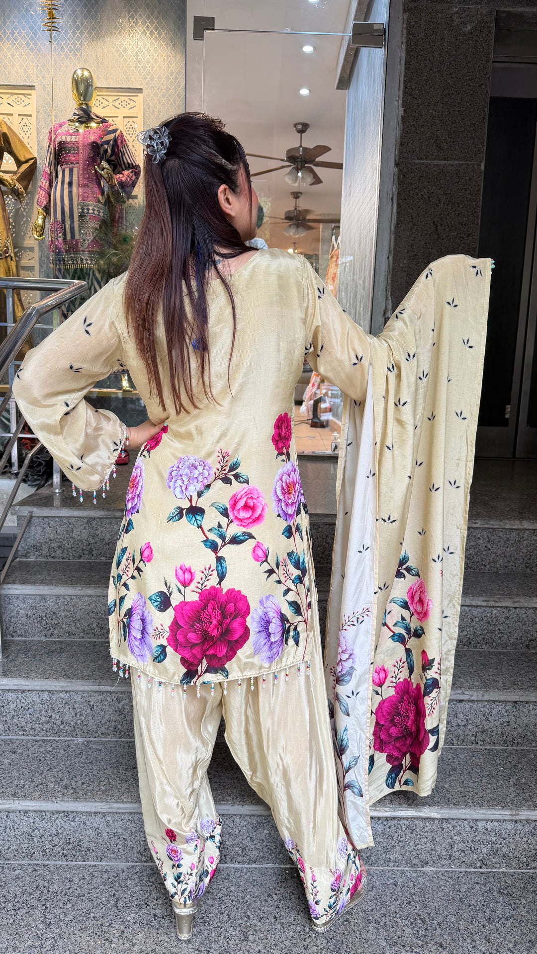 The Warda set