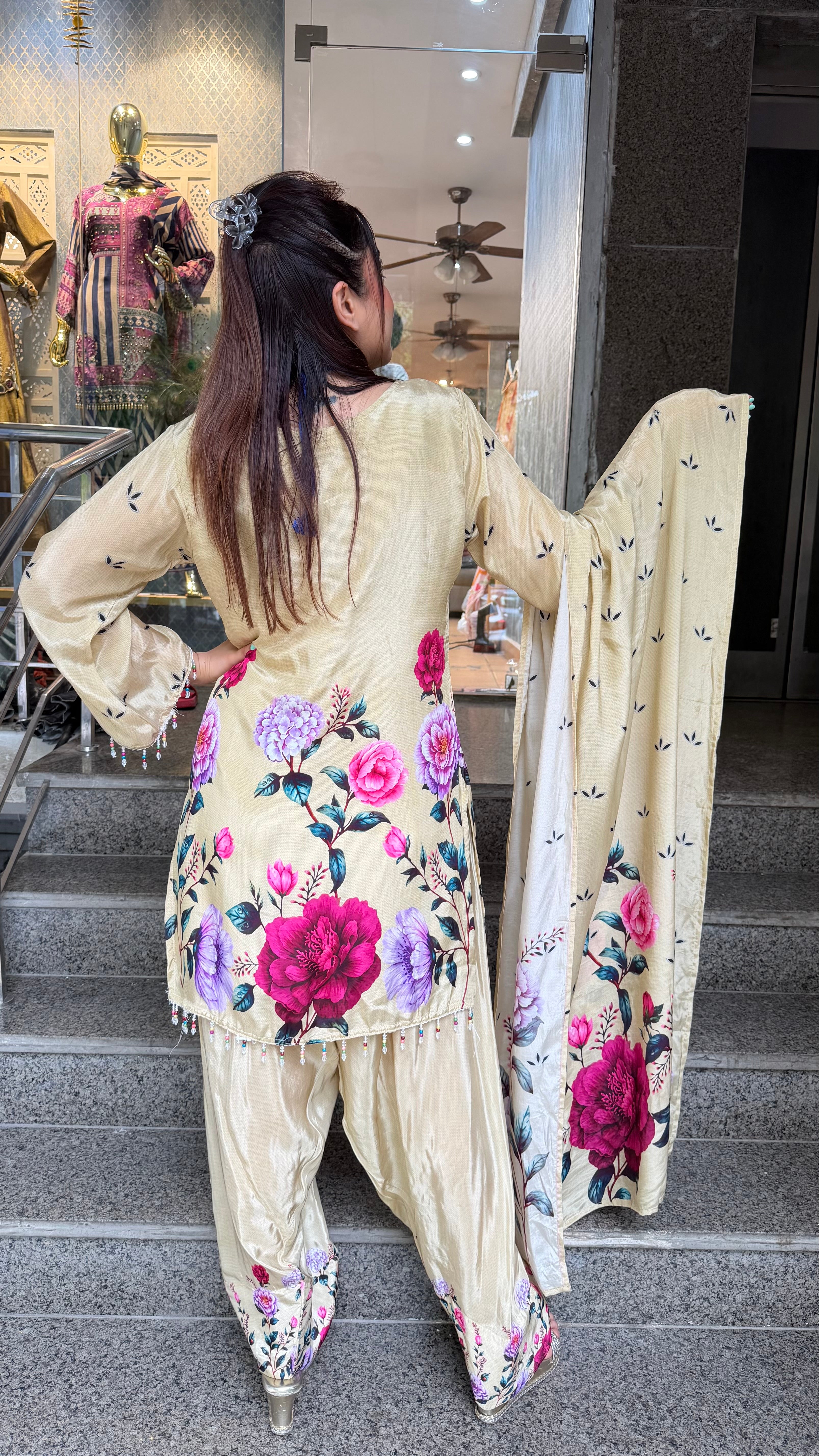The Warda set