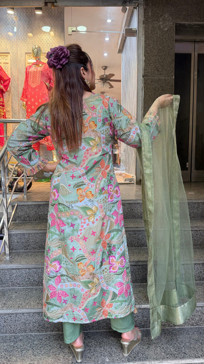 THE JUGNI SUIT