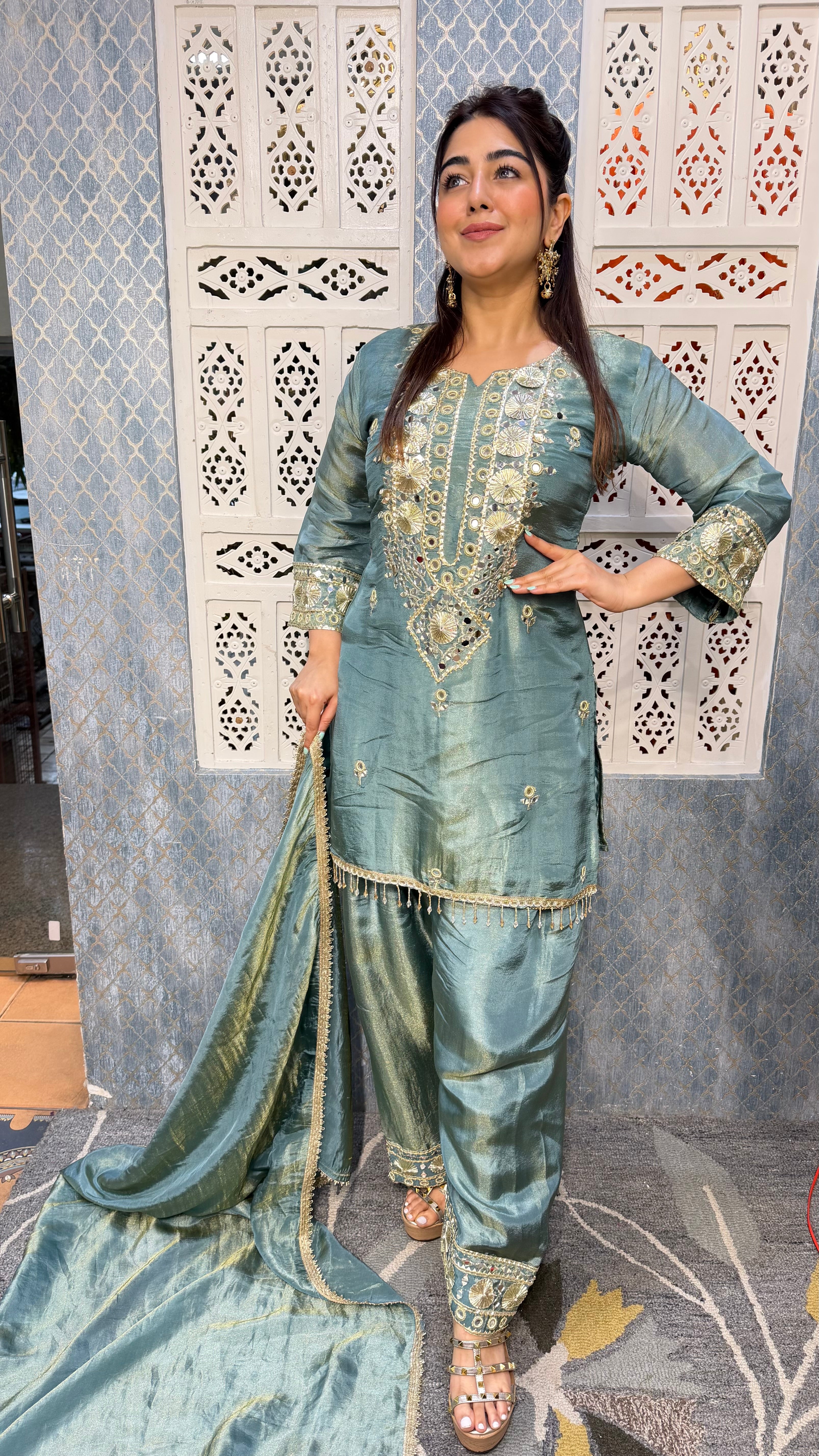 THE SHABANA FARSHI SET