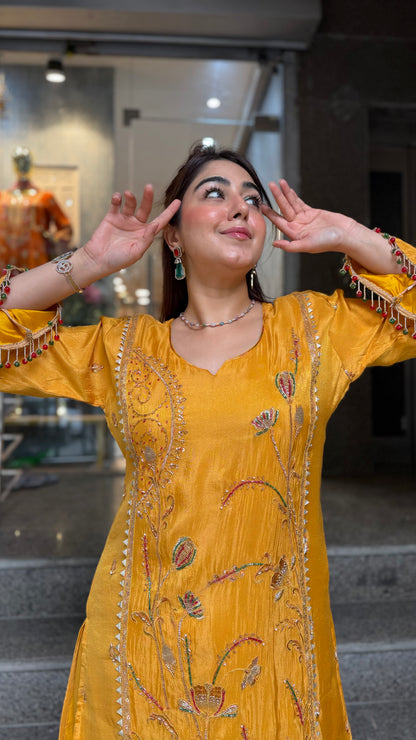 THE PANKHUDI SHARARA
