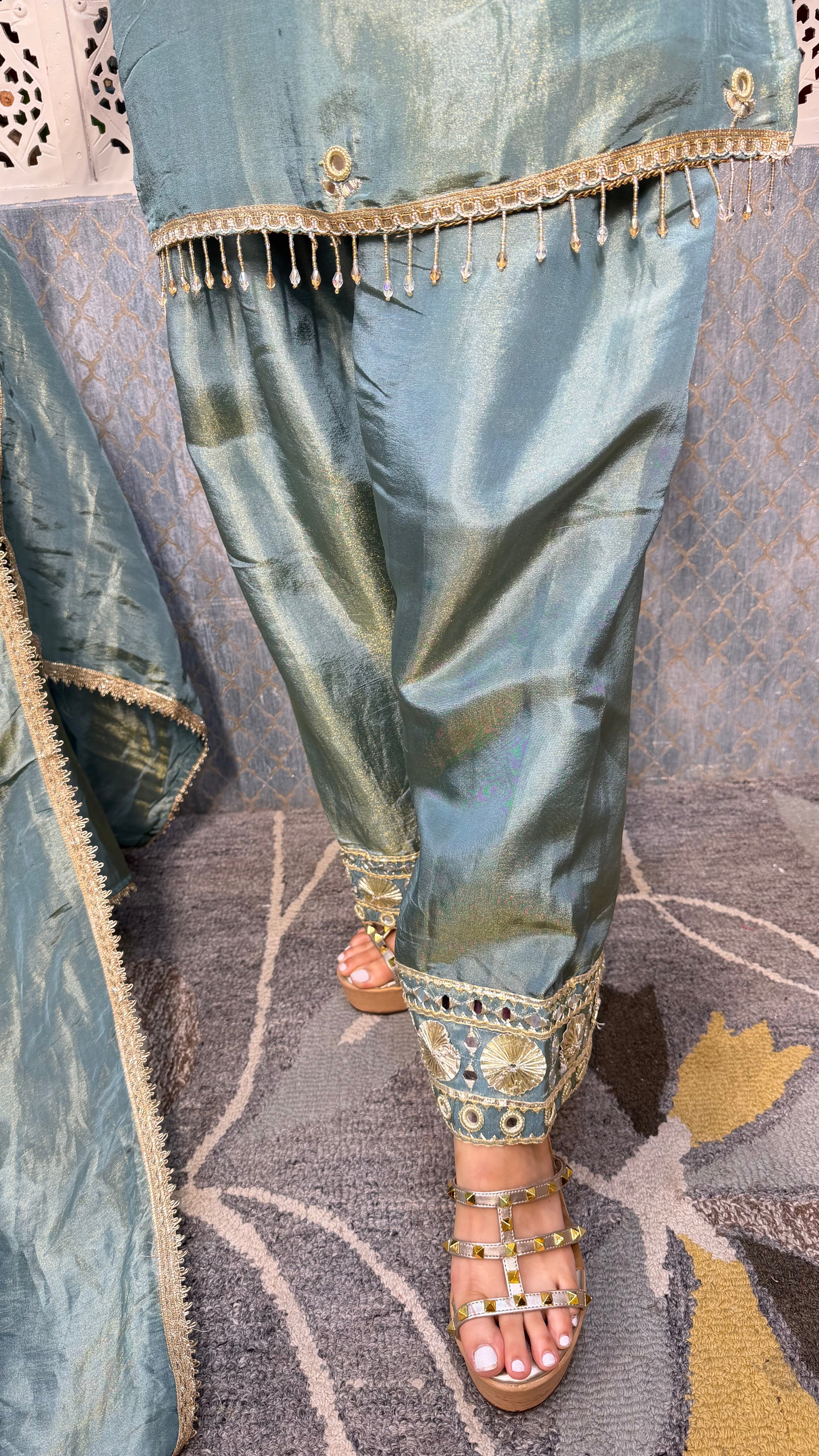 THE SHABANA FARSHI SET