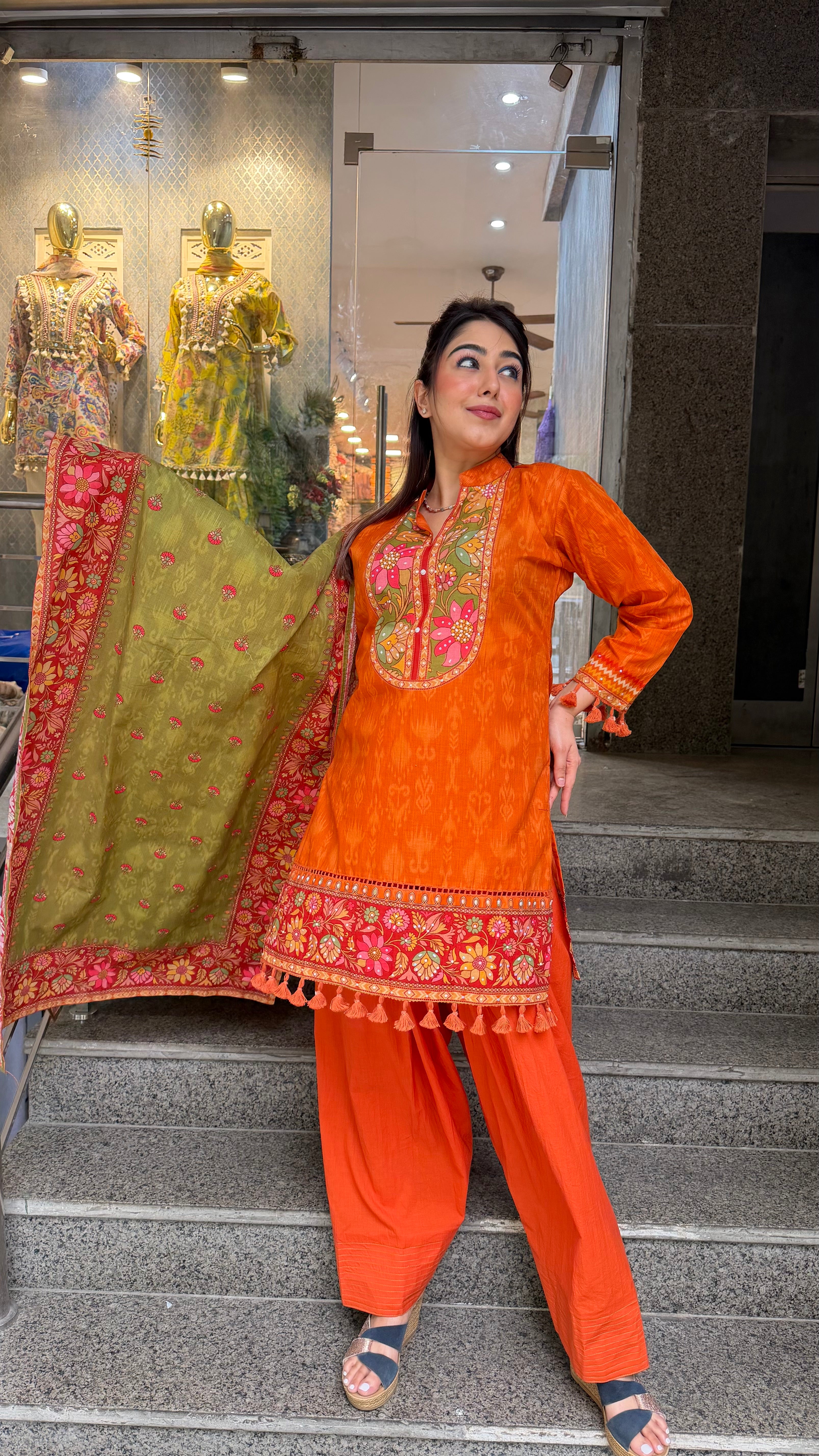 The Pushpa Farshi