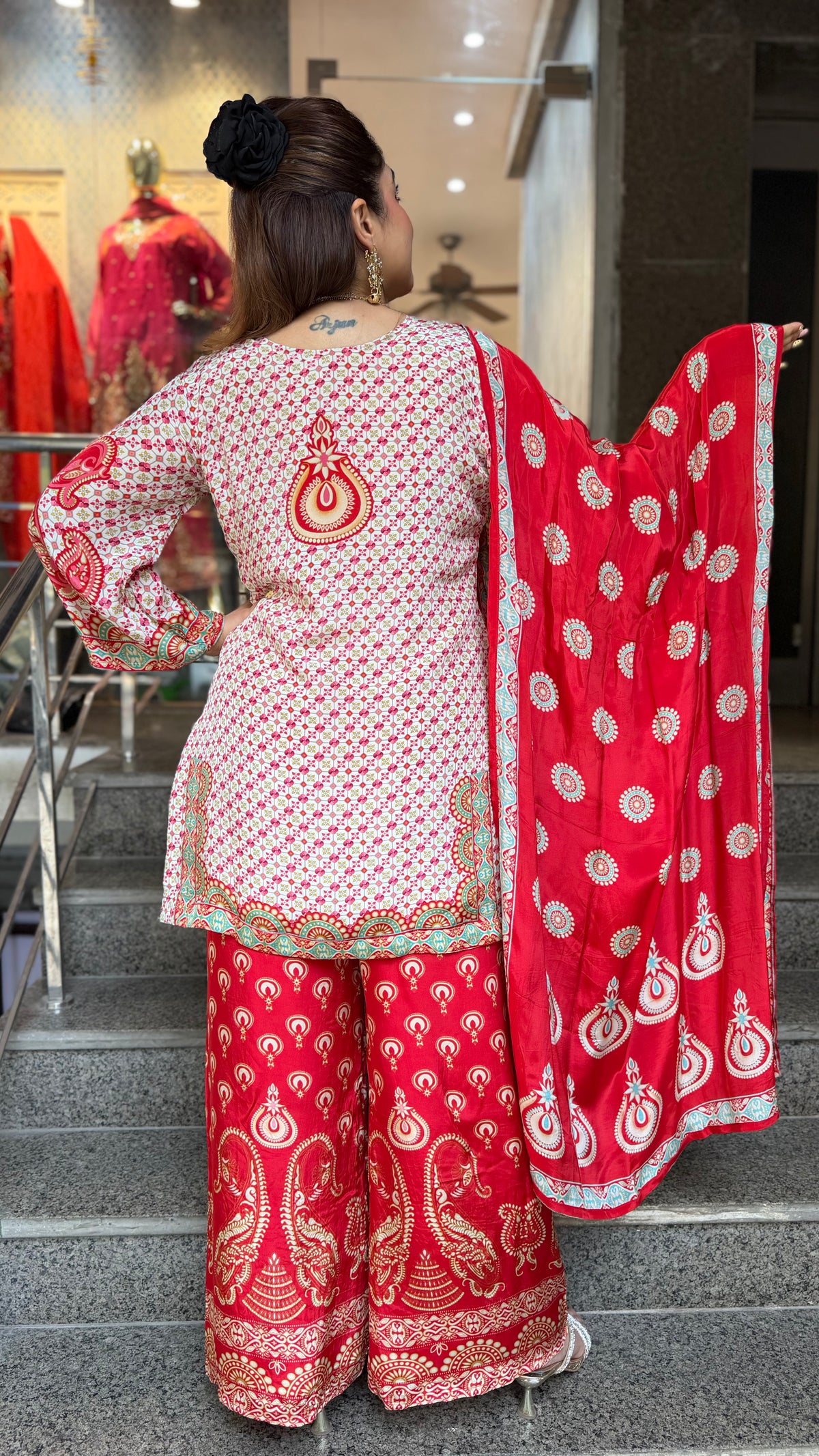 THE DEEWANI PLAZZO SET