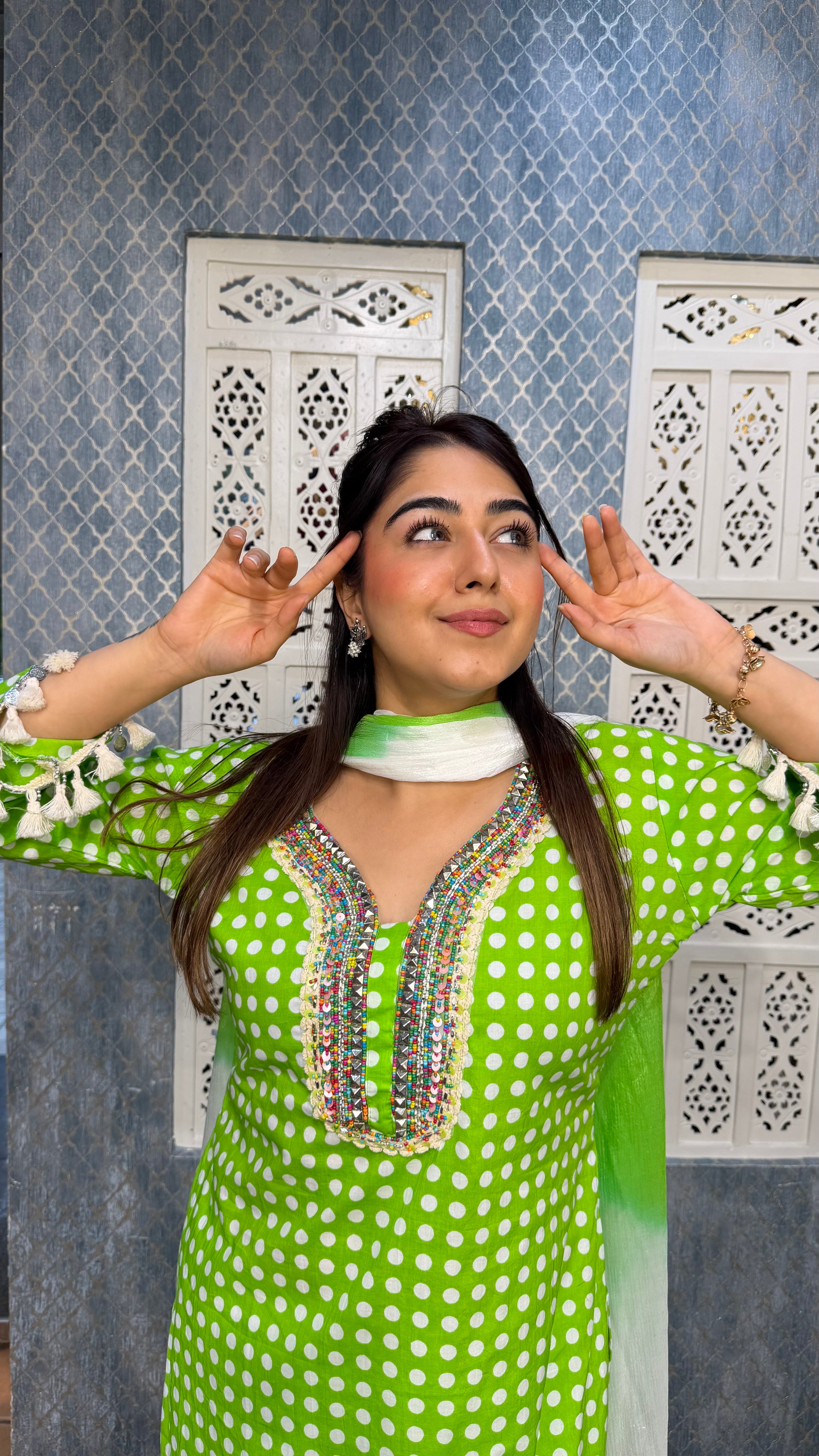 The Bindi Farshi