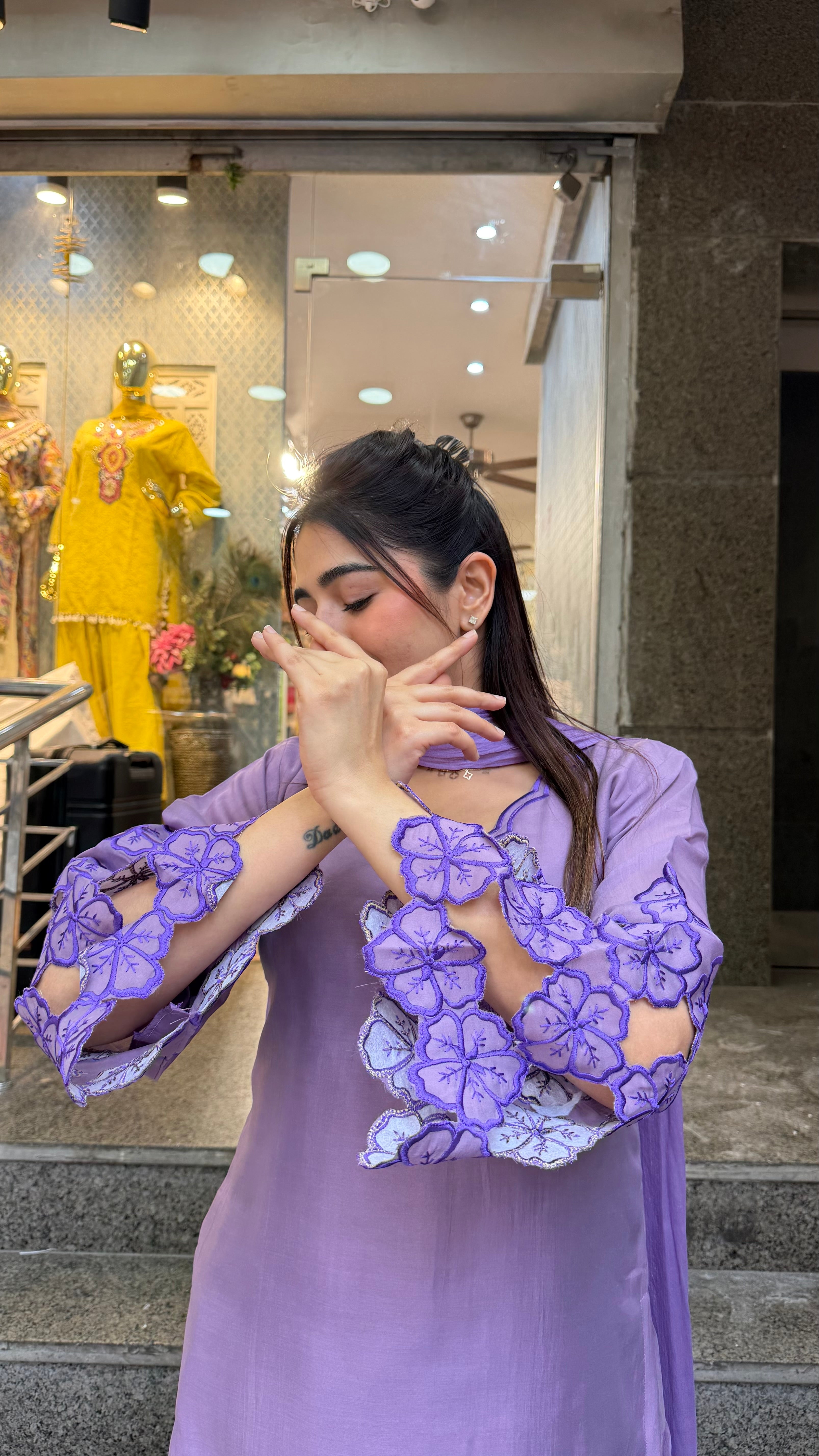The Roslina Farshi