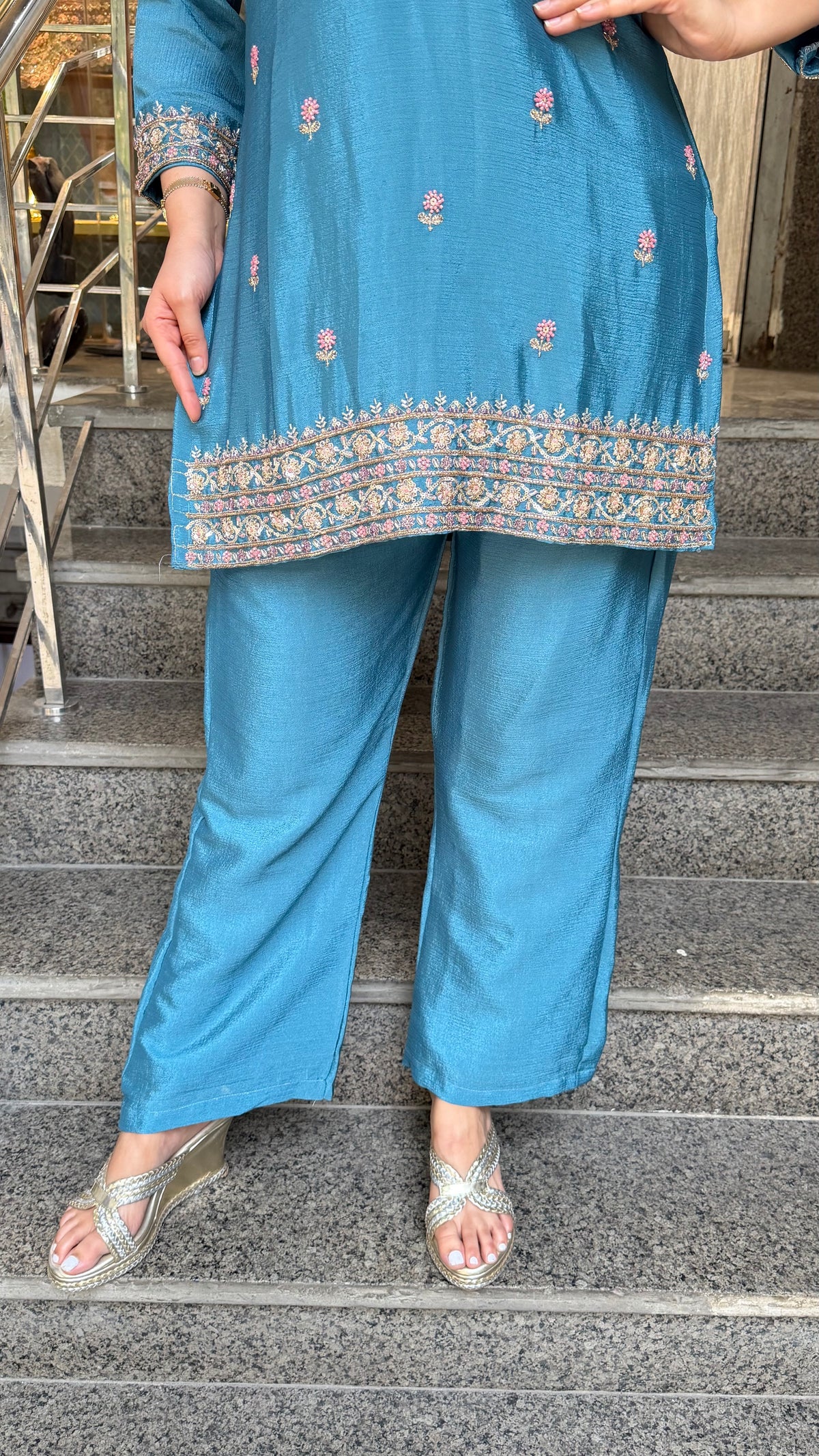 THE SITARA CHOLI SET