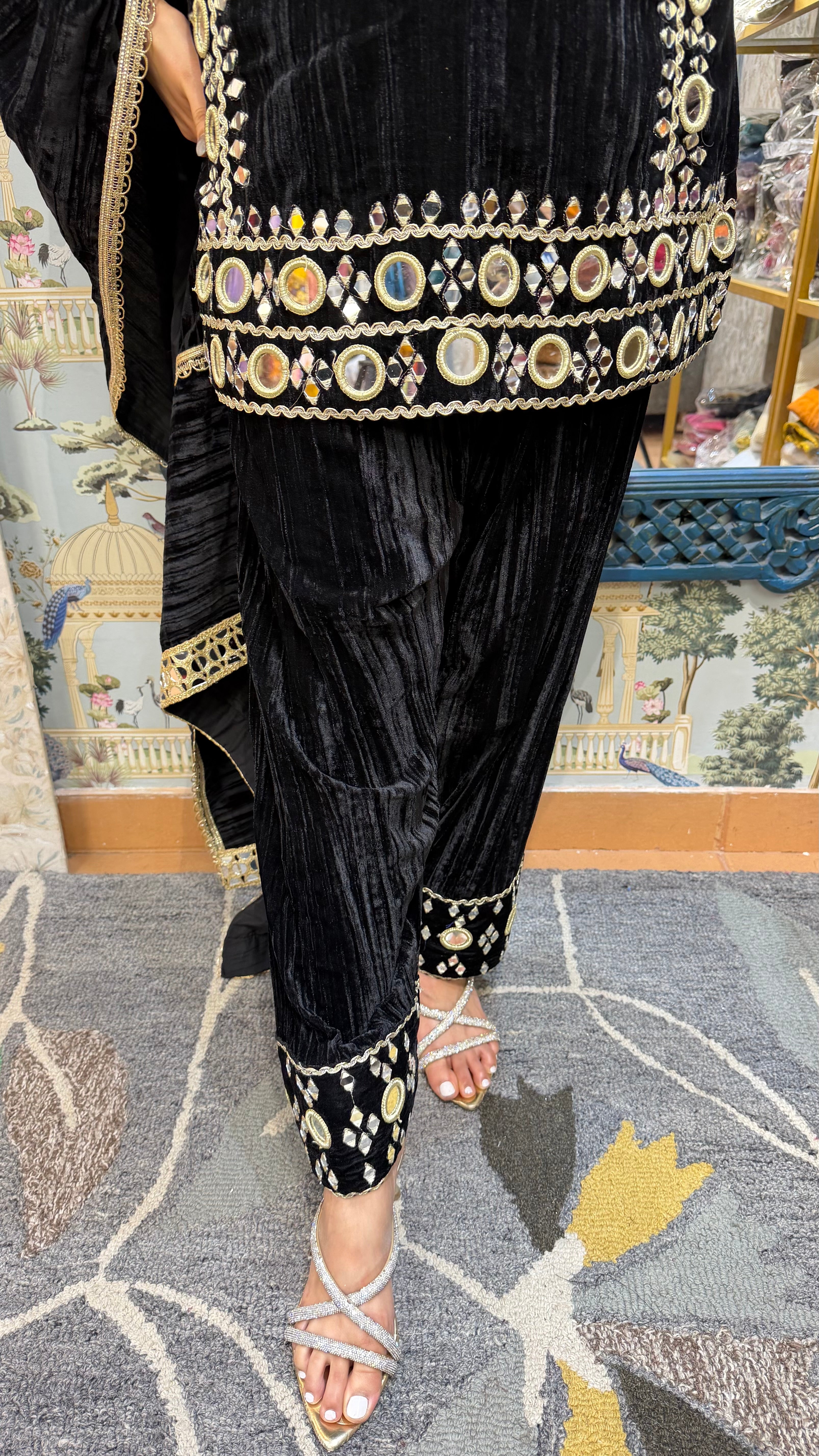 The Heera Velvet Farshi