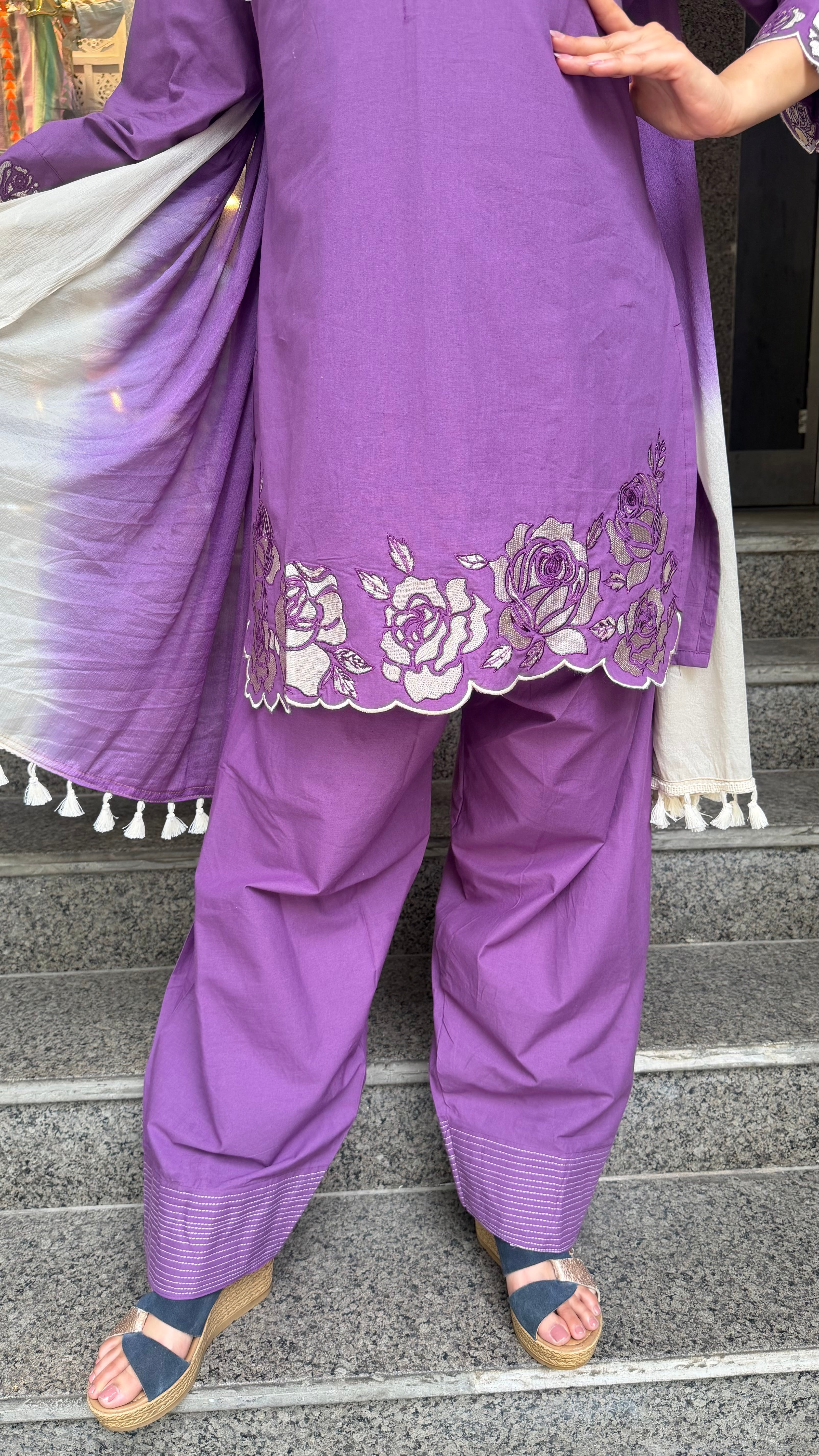 The Pushpa Farshi Set