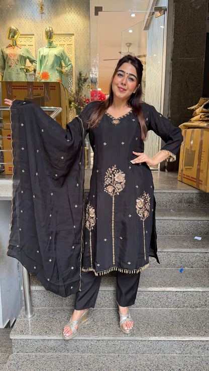 THE ANAYA SUIT