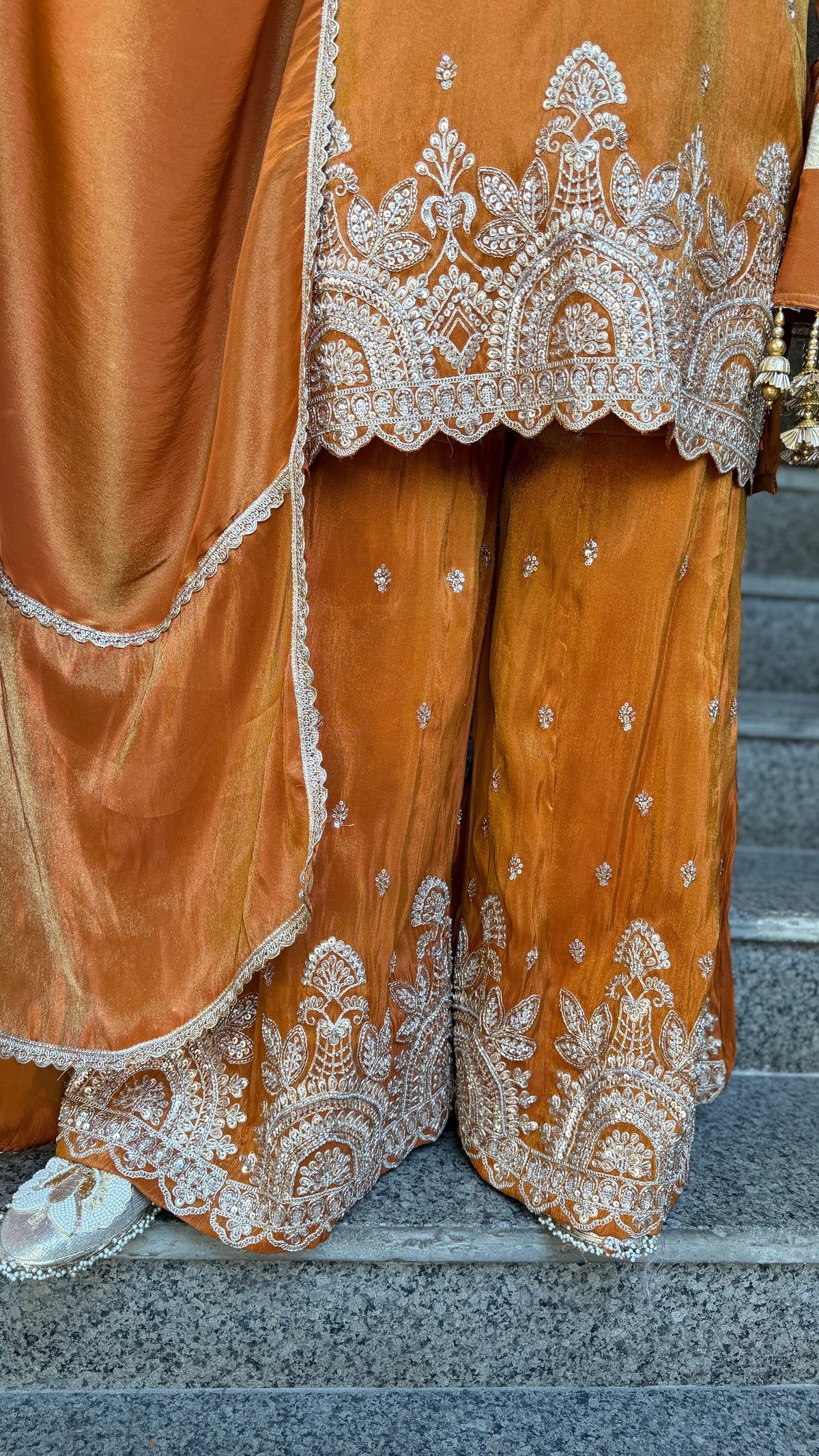 THE SAJNI SHARARA