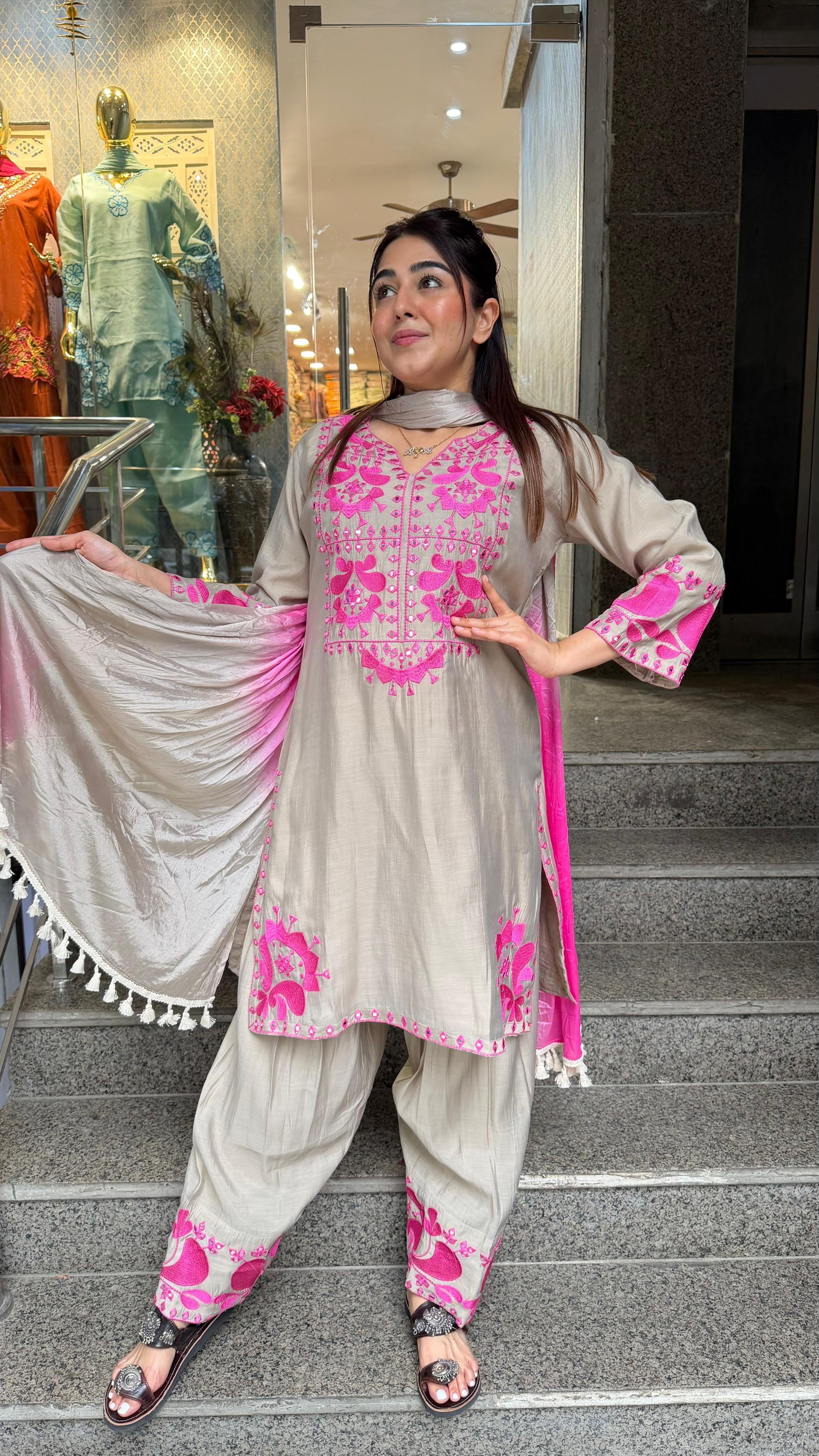 The basanti farshi